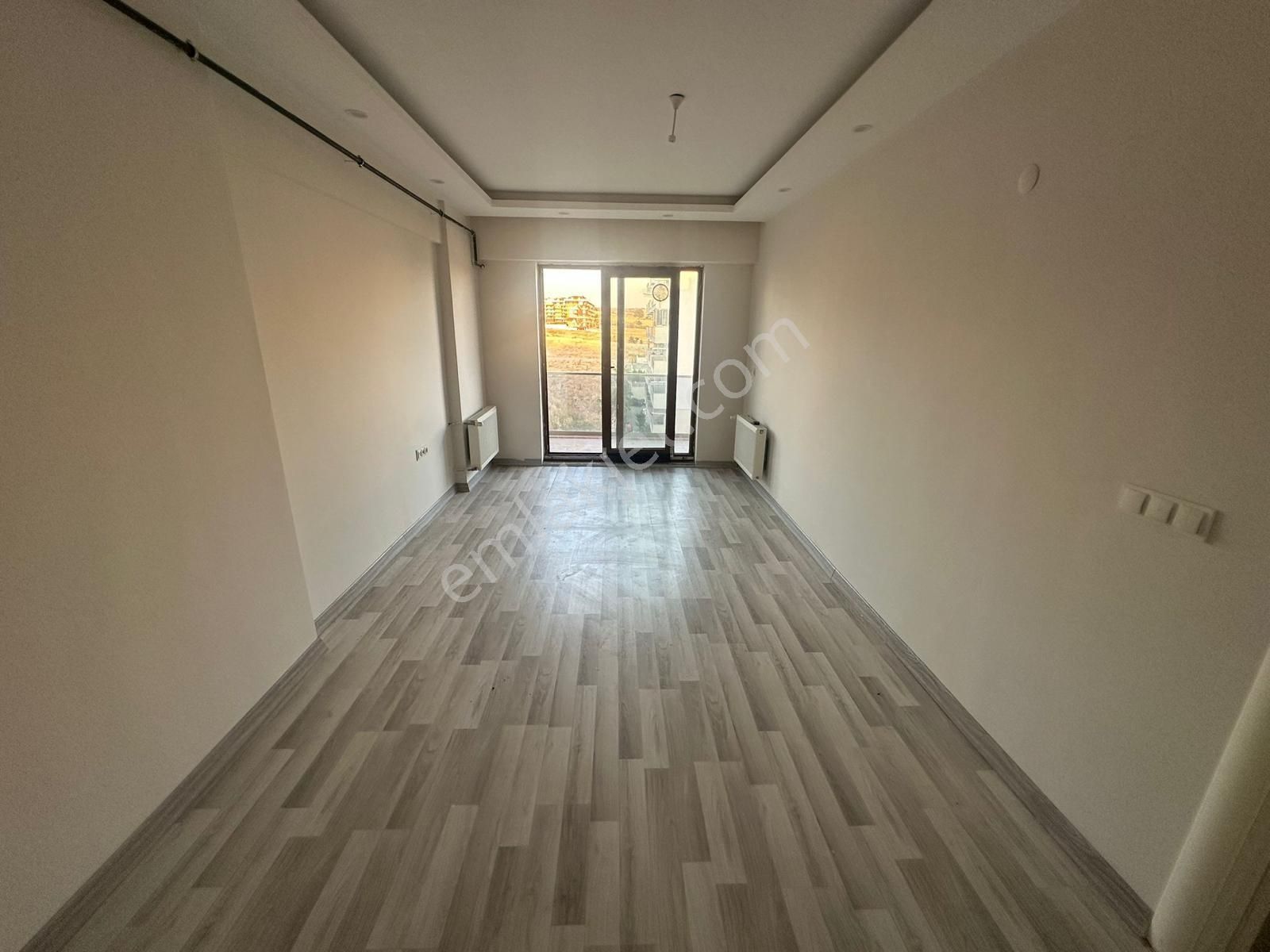 Çanakkale Kepez Hamidiye Mahallesi'nde Lüks Havuzlu Sitede Kiralık 1+1 Daire - Görsel 13