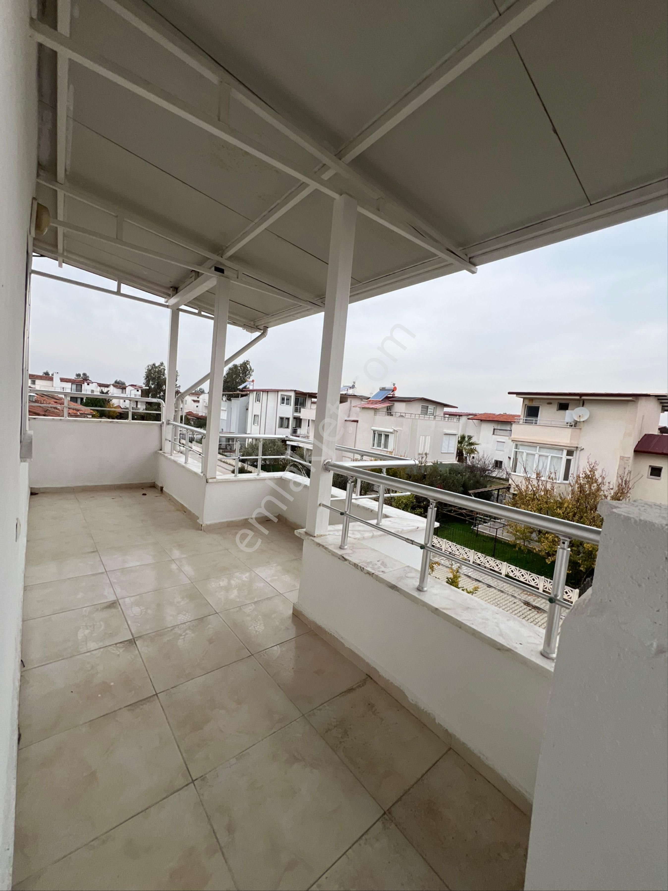 Kuşadası Güzelçamlı’da Denize 200 Metre Mesafesinde Köşe Konumlu Villa Çok Acil Satılık - Görsel 29