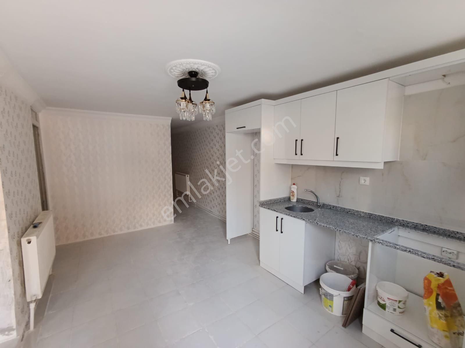 Çağdaş Mahallesinde Satılık 2+1 Amerikan Mutfak Giriş Kat Daire - Görsel 3