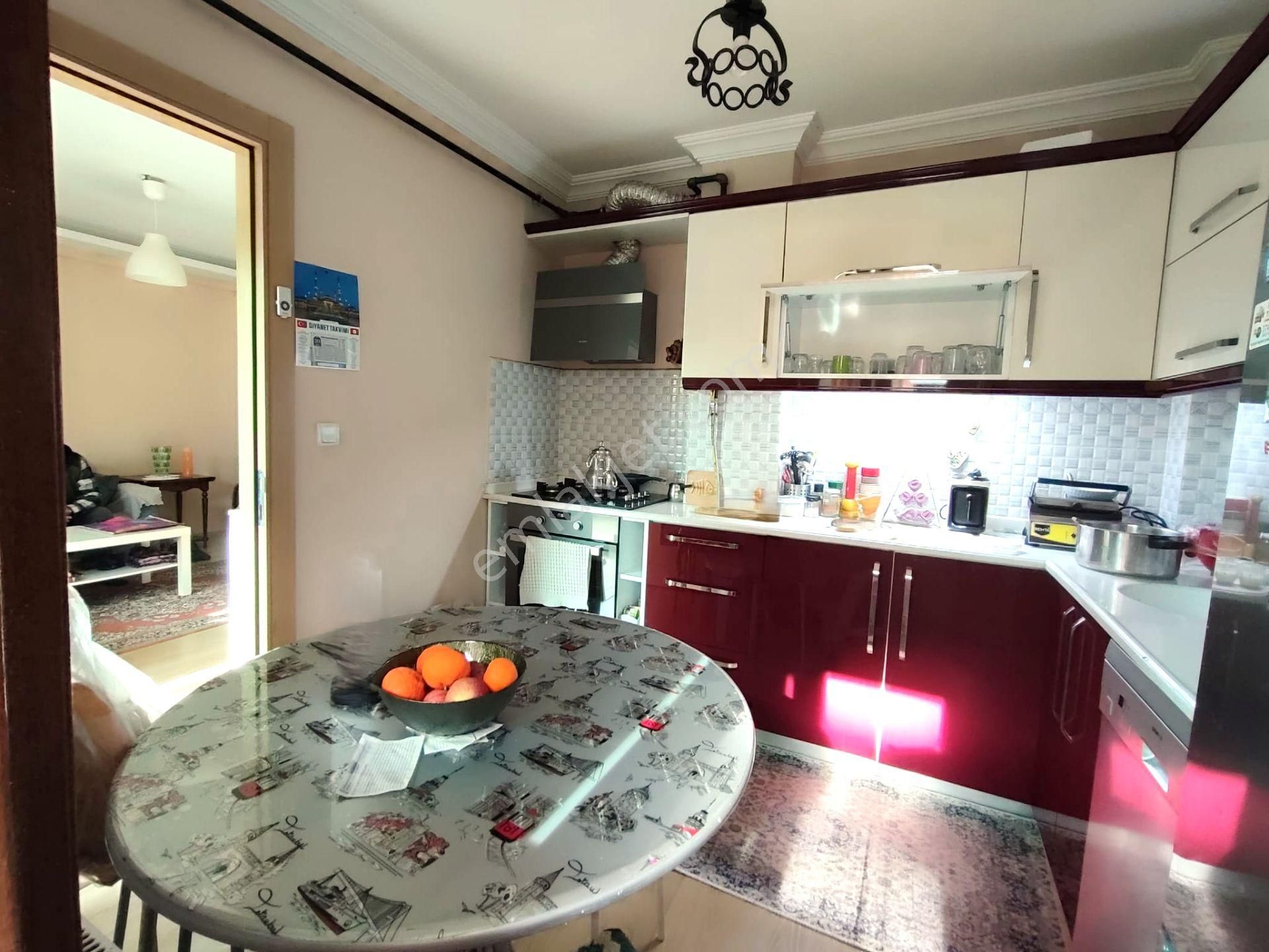 Başkut'tan Bayraklı Şevketince Mah.de 2+1 Satılık Daire - Görsel 8