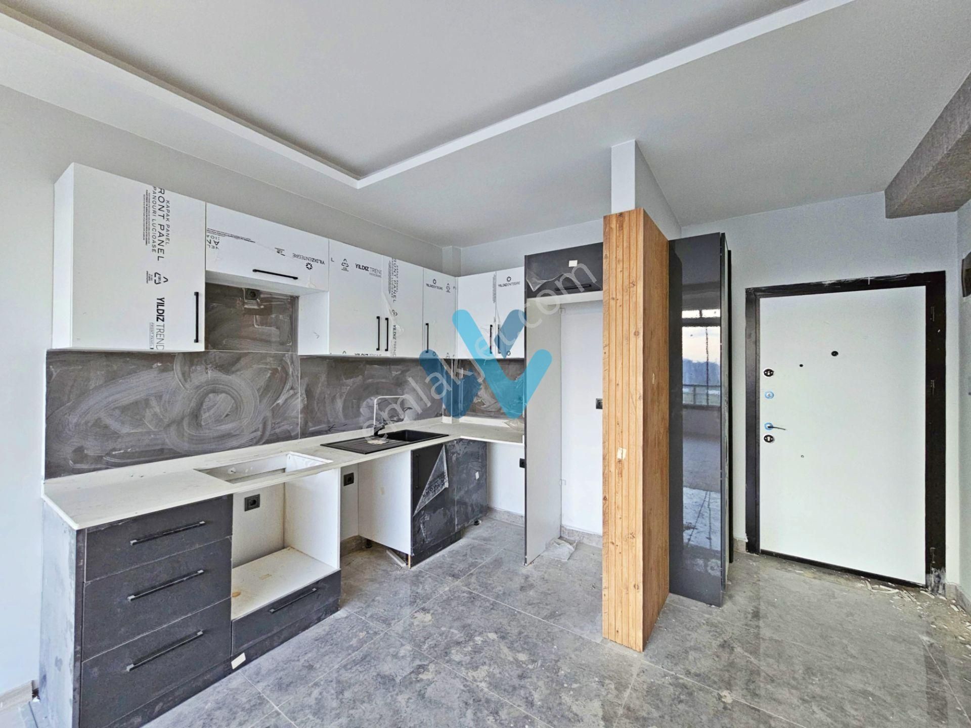 Win'den Tömükte Denize Yakın Site İçi Kiralık Uygun 1+1 - Görsel 9