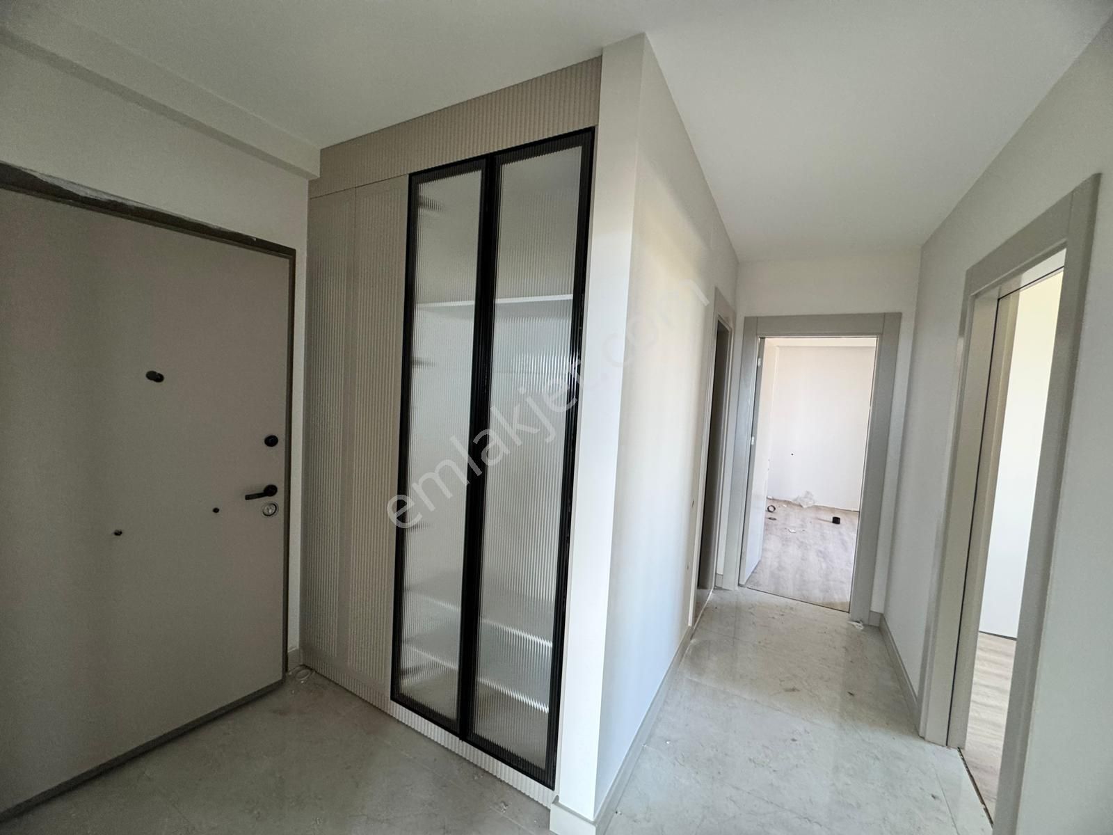 Bm''den Site İçinde 8.000m2 Güvenlikli Havuzlu 2+1 Daire - Görsel 13