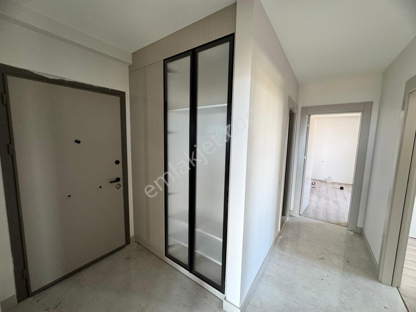 Bm''den Site İçinde 8.000m2 Güvenlikli Havuzlu 2+1 Daire - Görsel 12