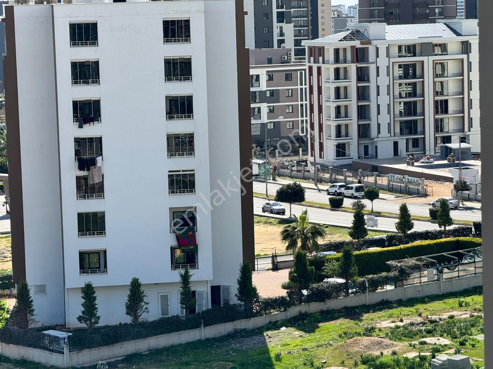 Bm''den Site İçinde 8.000m2 Güvenlikli Havuzlu 2+1 Daire - Görsel 6