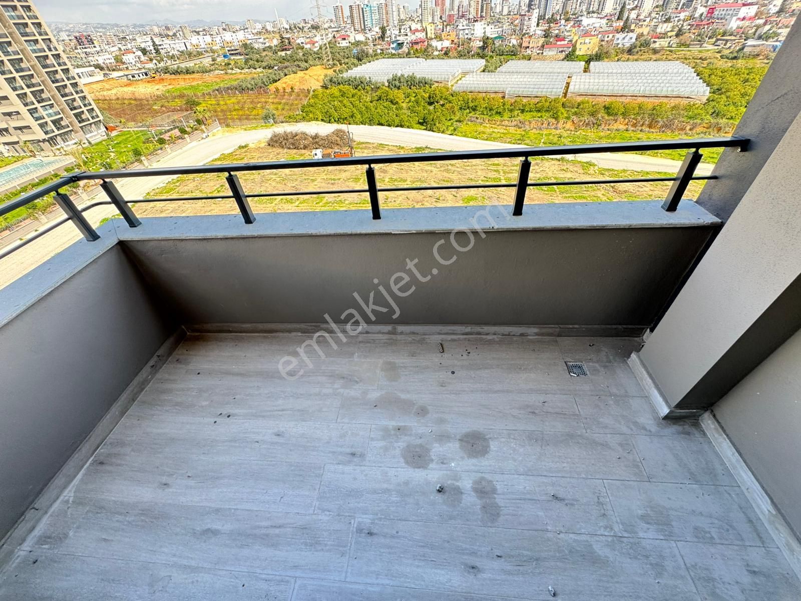 Bm''den Site İçinde 8.000m2 Güvenlikli Havuzlu 2+1 Daire - Görsel 10