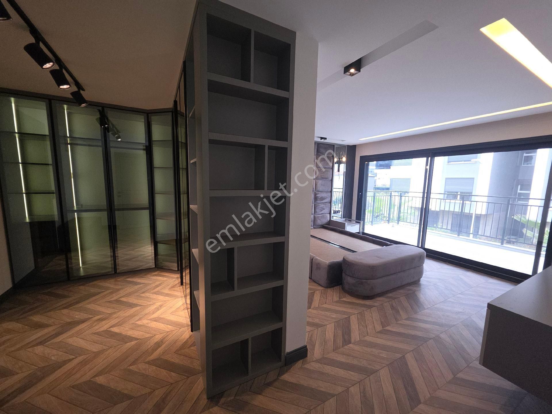 Kuşadası Satılık Sıfır 4+1 Villa - Görsel 18