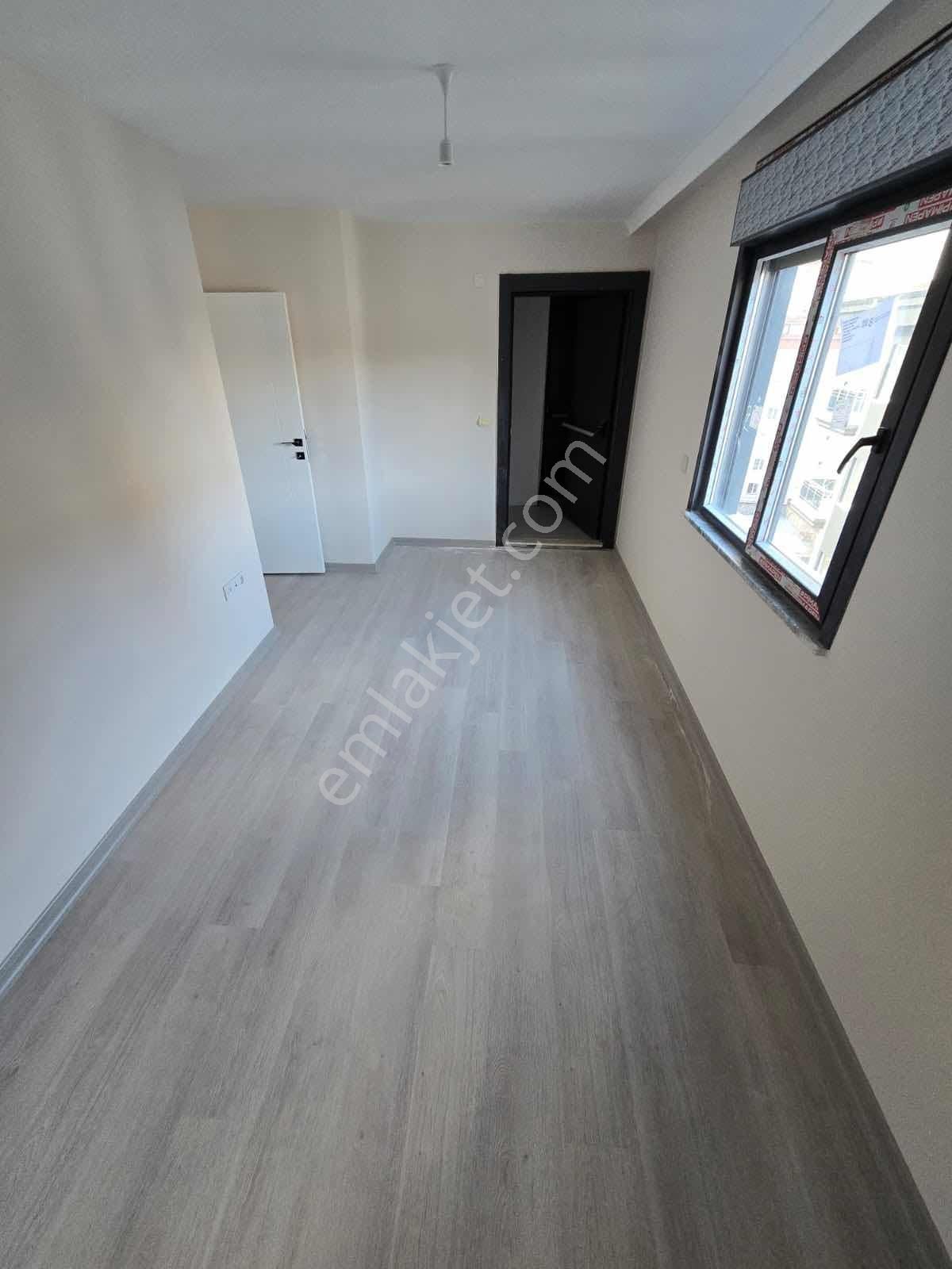 Şerifali Mehmet Akif Elalmış Caddesi 2 Blok Sıfır Satılıklar - Görsel 11