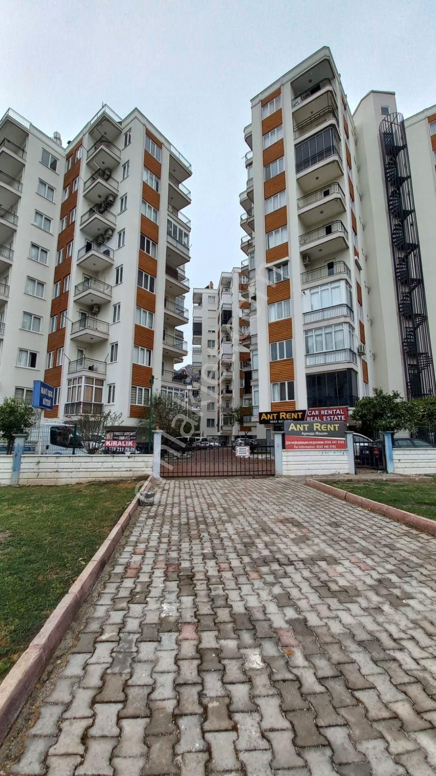 Hurma’da Havuz Manzaralı . 3 Cepheli . 3 Balkonlu Geniş 3+1 . Doğalgaz Kapıda - Görsel 5