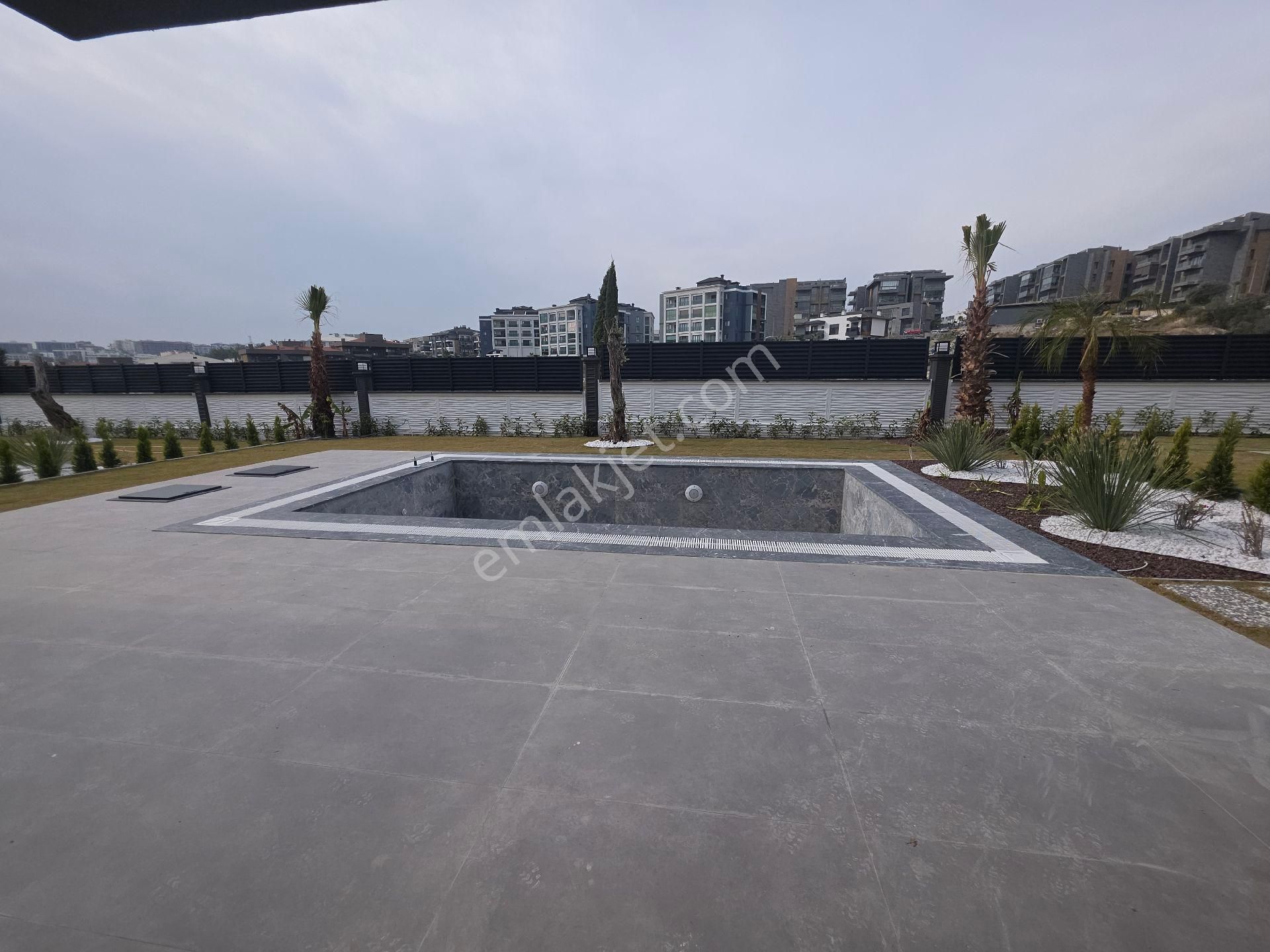 Kuşadası Satılık Sıfır 5+2villa - Görsel 31