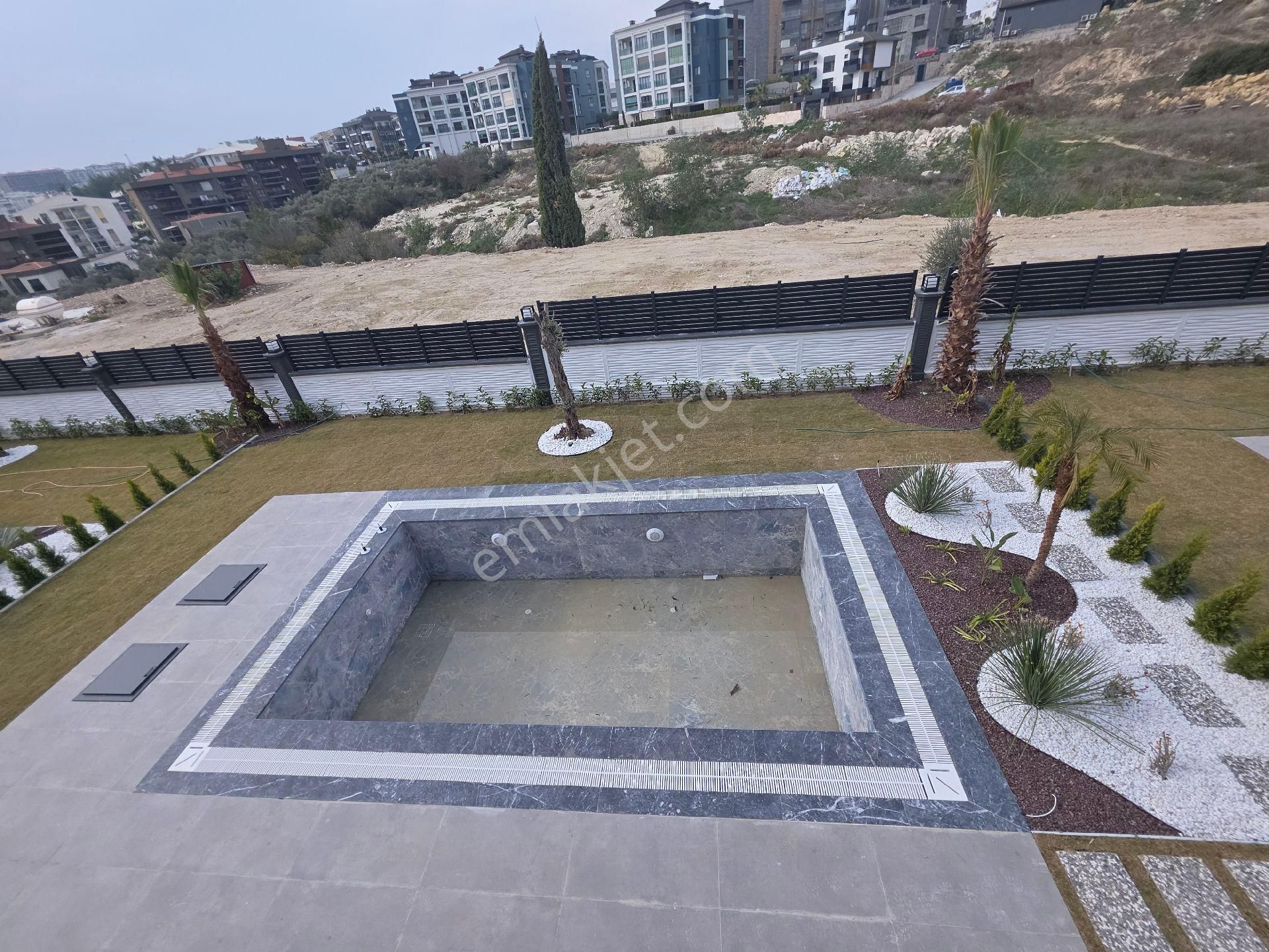 Kuşadası Satılık Sıfır 5+2villa - Görsel 8