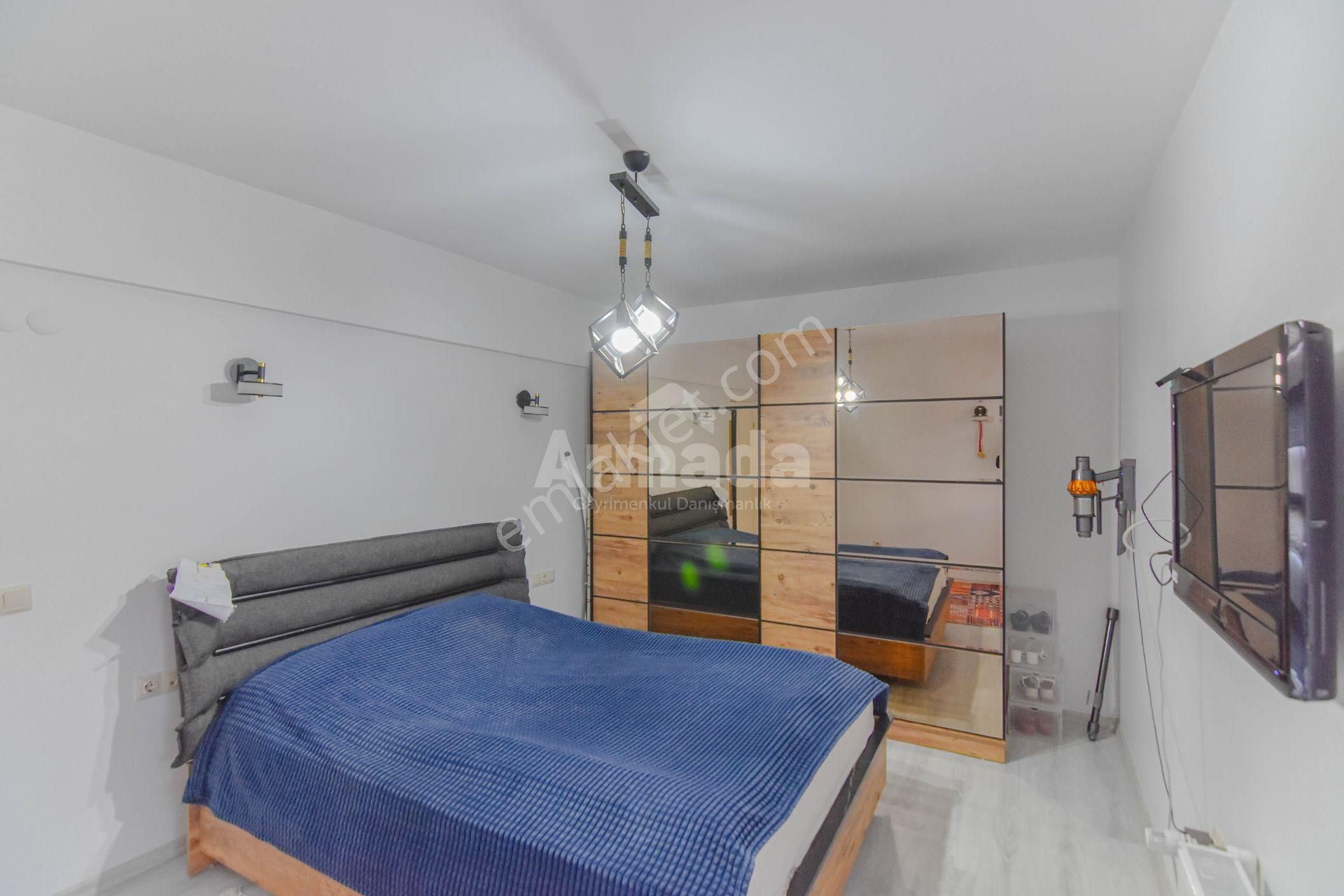 Kuşadası Yeniköy'de Ana Yola Yakın Bahçeli Müstakil Yaşam - Görsel 12