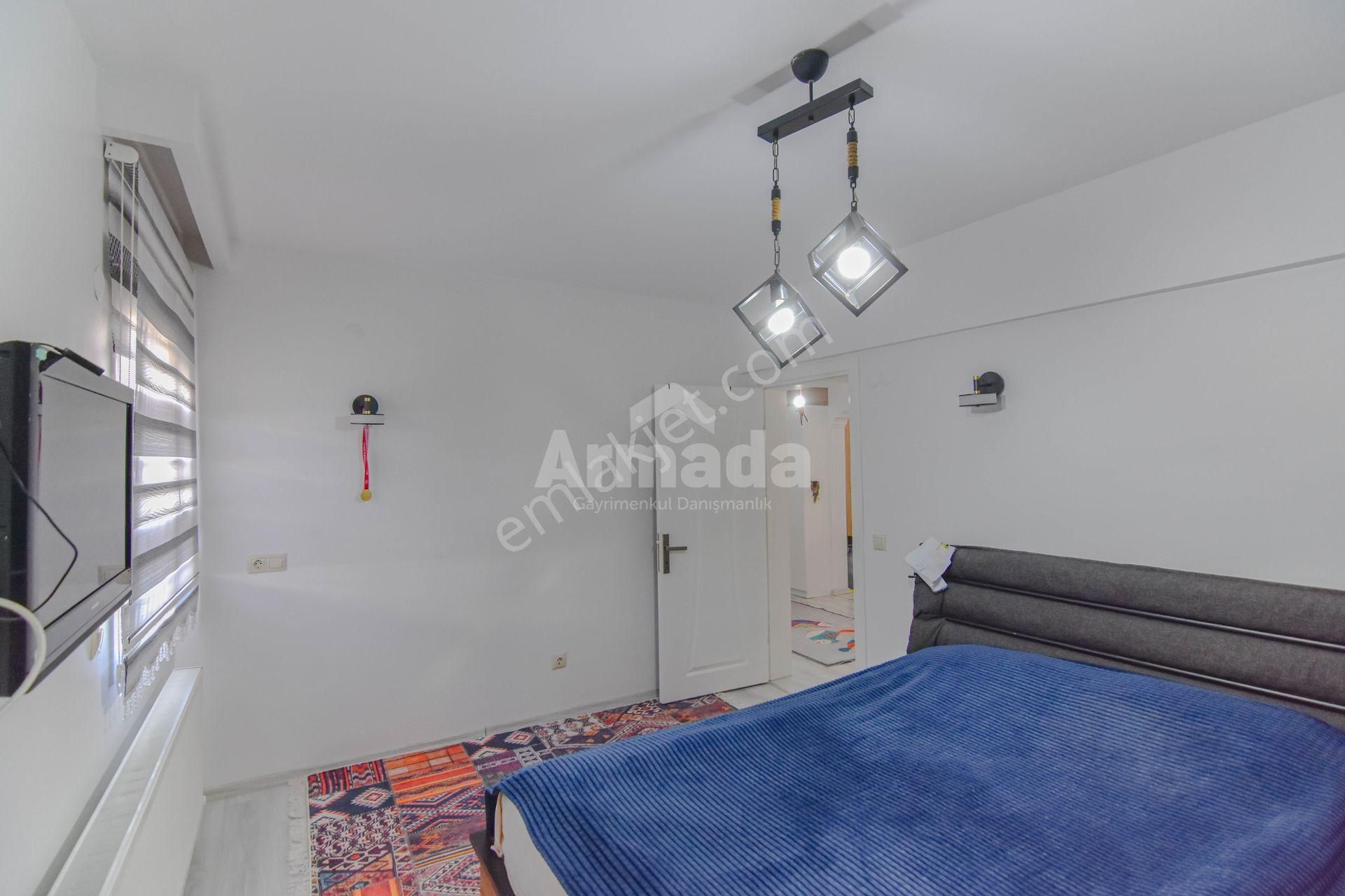 Kuşadası Yeniköy'de Ana Yola Yakın Bahçeli Müstakil Yaşam - Görsel 13