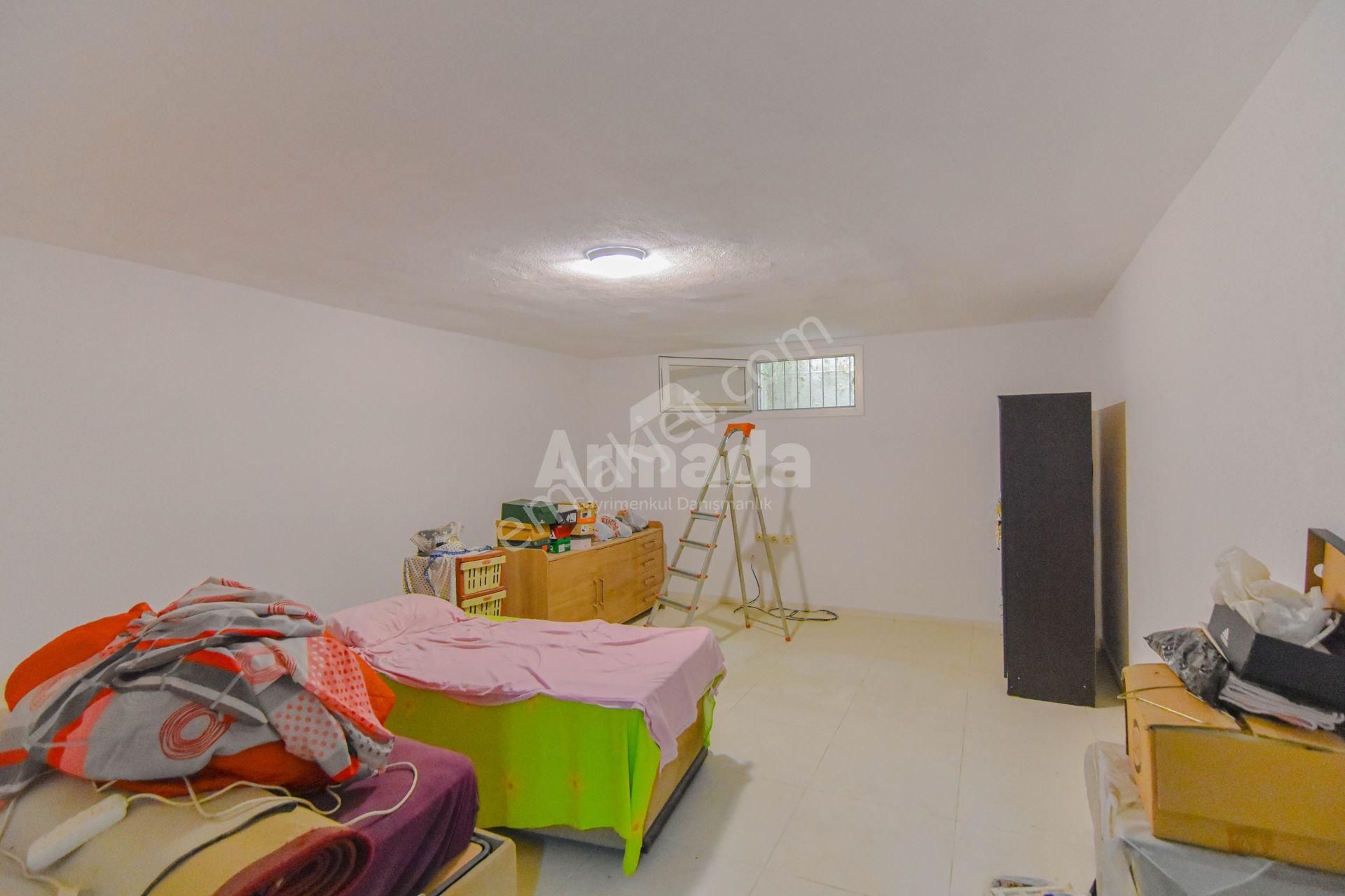 Kuşadası Yeniköy'de Ana Yola Yakın Bahçeli Müstakil Yaşam - Görsel 20