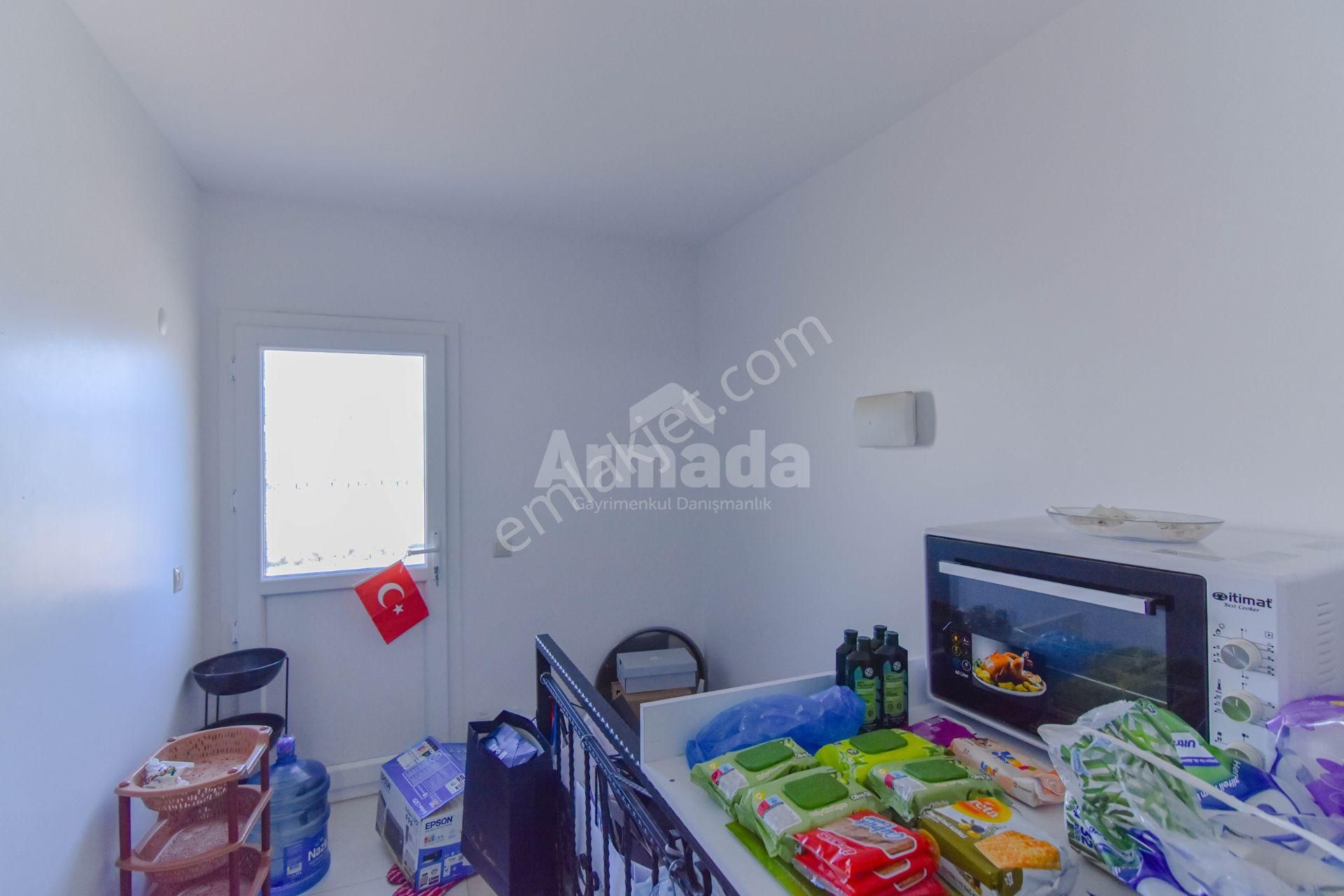 Kuşadası Yeniköy'de Ana Yola Yakın Bahçeli Müstakil Yaşam - Görsel 16