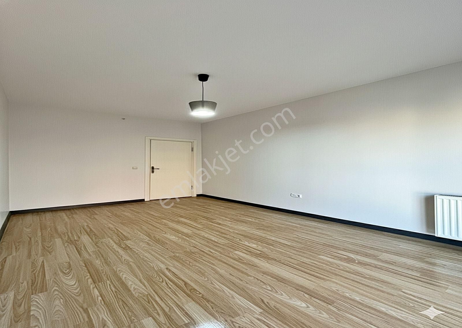Metrobüse Yakın Site İçi Geniş M2 Güvenlikli 1+1 Satılık Daire - Görsel 9