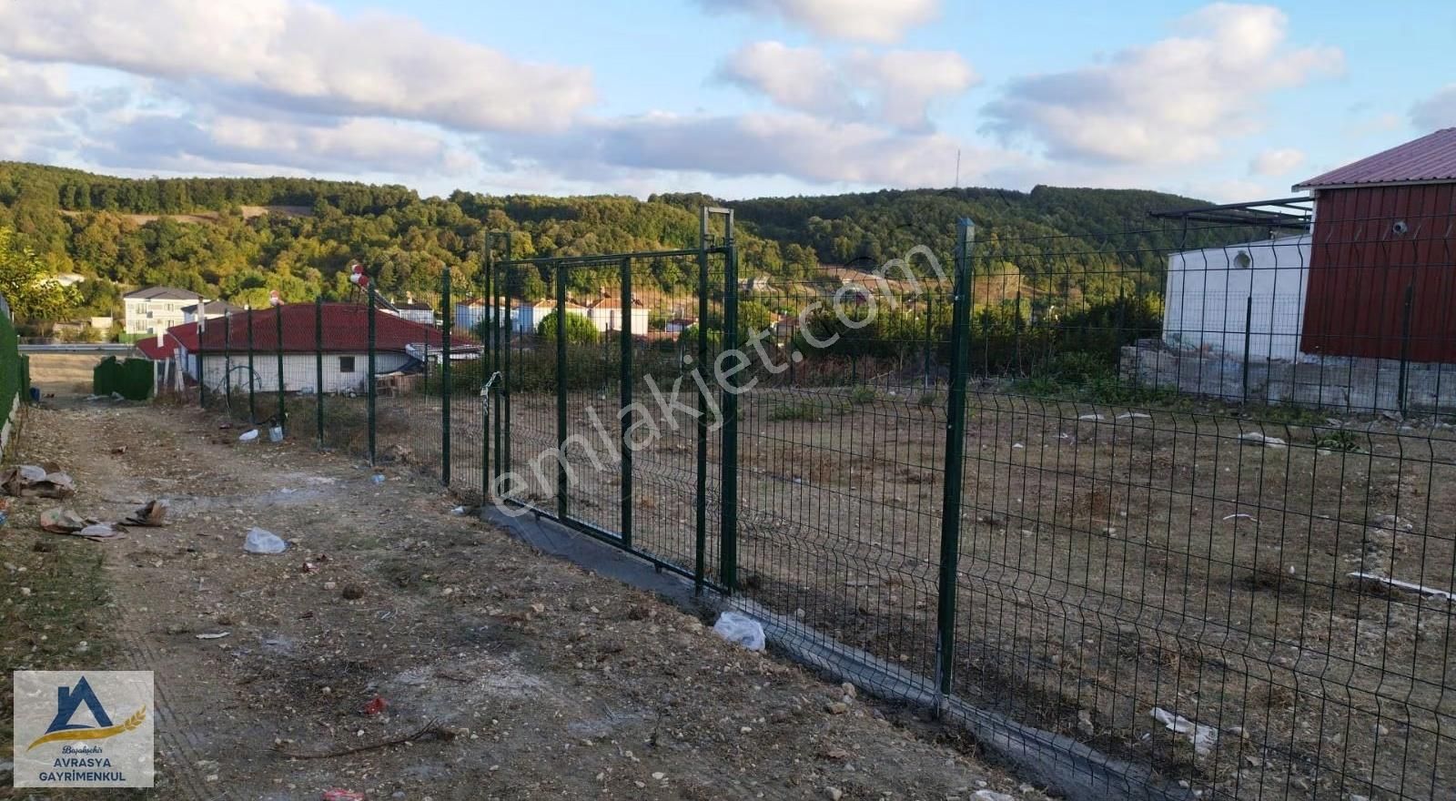 Çatalca Belgrat Köy İçi İmar Planı İçinde 504 M2 Satılık Hisse