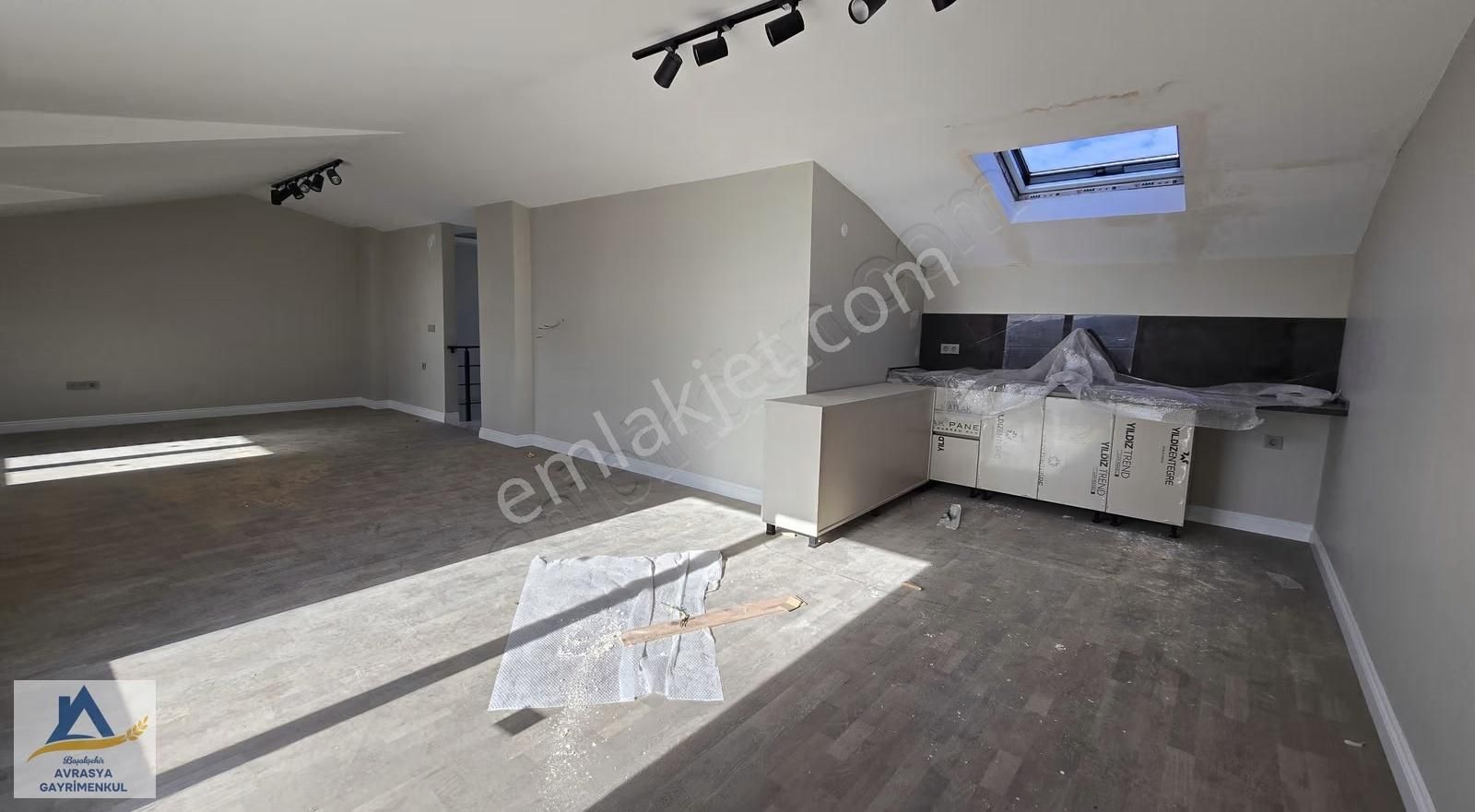 Bolluca'da 540 M² Alanlı 4 Katlı Sıfır Satılık Müstakil Villa - Görsel 6