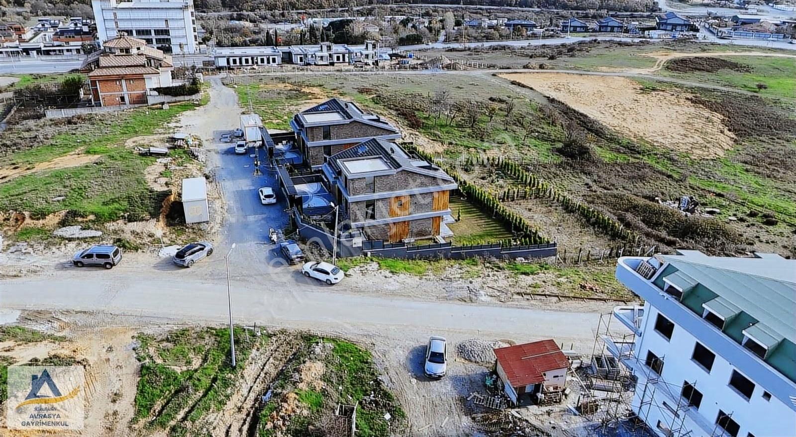 Bolluca'da 540 M² Alanlı 4 Katlı Sıfır Satılık Müstakil Villa - Görsel 7