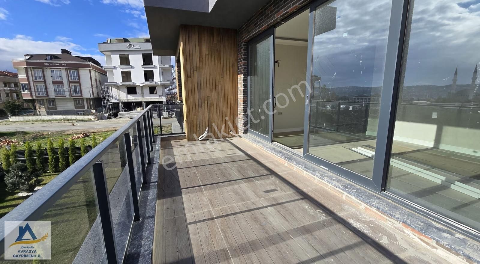 Bolluca'da 540 M² Alanlı 4 Katlı Sıfır Satılık Müstakil Villa - Görsel 4