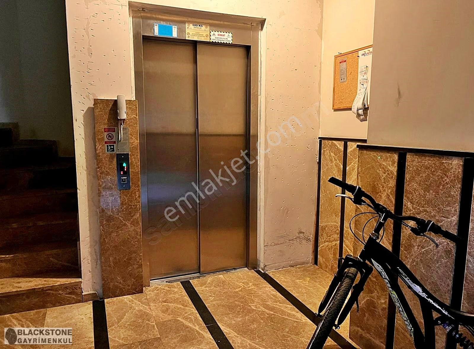 Çekmeköy Aydınlar Mahallesinde 2+1 Satılık Arakat Daire - Görsel 9