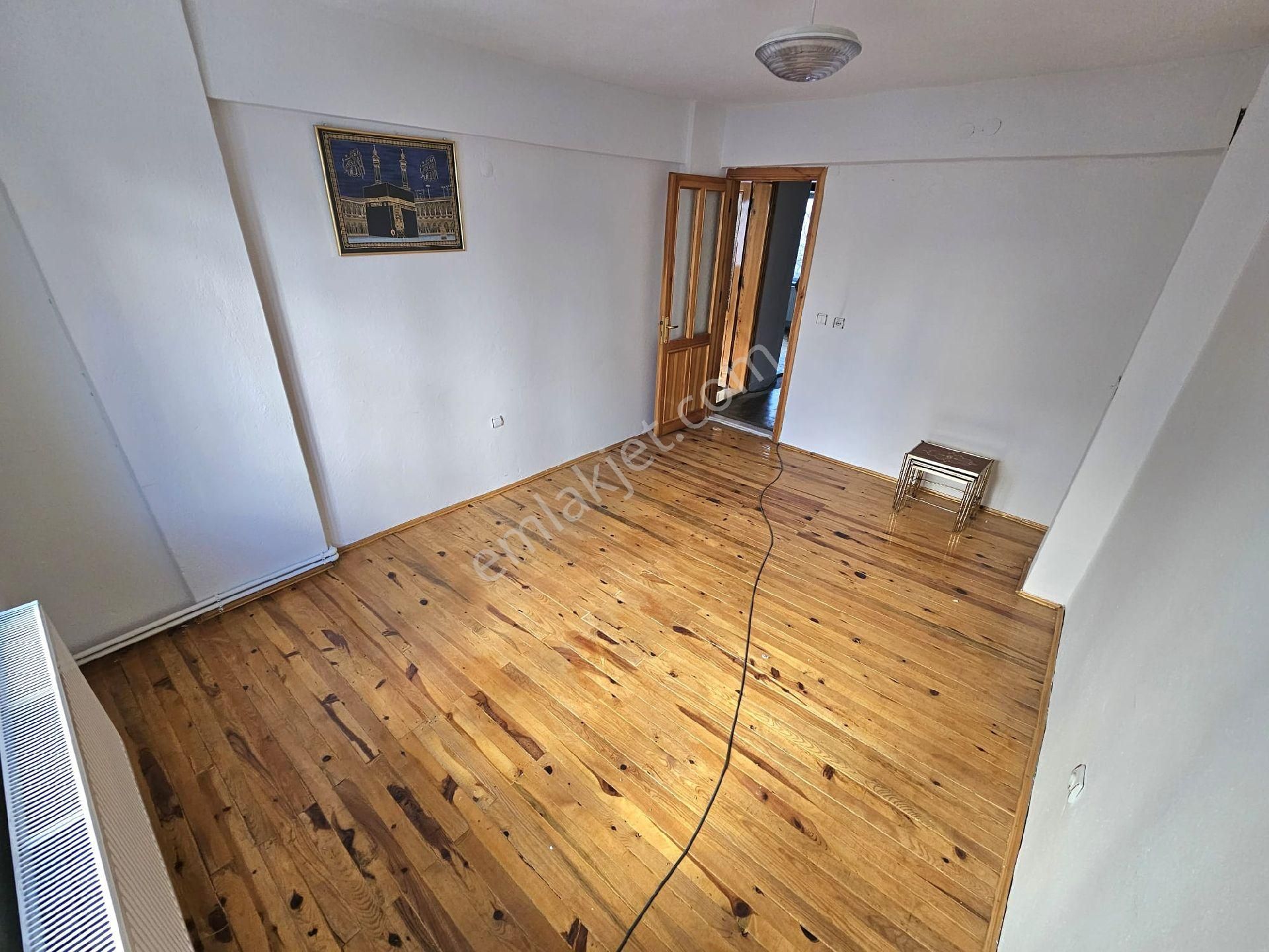 Hacıkaplanlar Mahallesi Yetiştirme Yurdu Yakını 3+1 Daire - Görsel 2