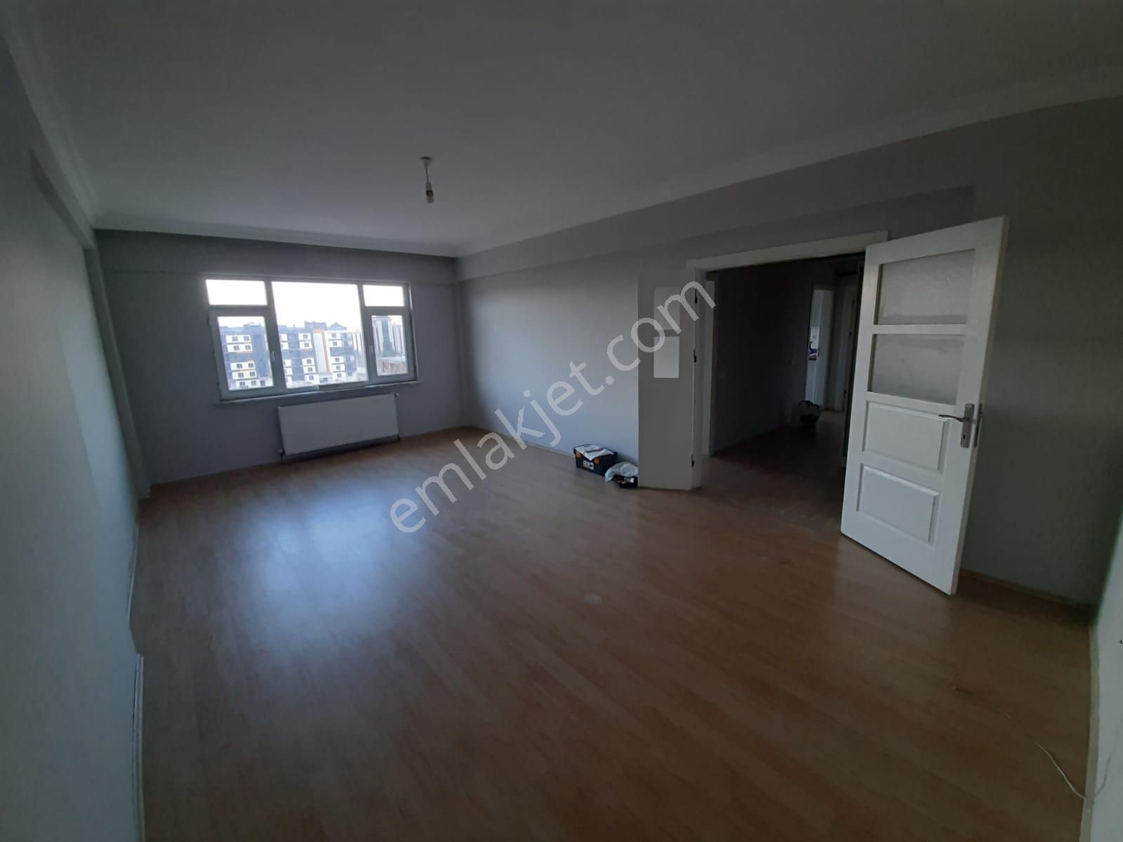 İsa Kavak Gayrimenkul'den Karatay Emirgazi Mahallesi’nde 3+1 Kiralık Daire - Görsel 2