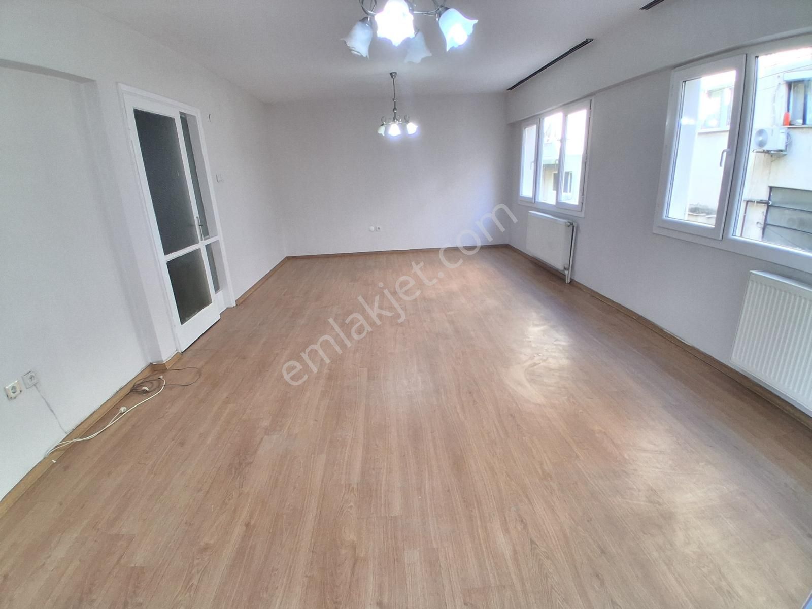 Satılık Daire, 3+1, D.gazlı, Ara Kat, Merkezi Konumda, Çakırdan - Görsel 3