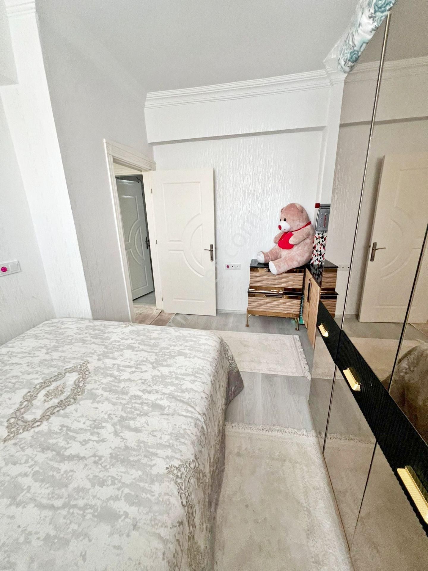 Karacaahmet'te Nikah Salonu Çevresi Az Katlı Masrafsız 3+1 Daire - Görsel 8
