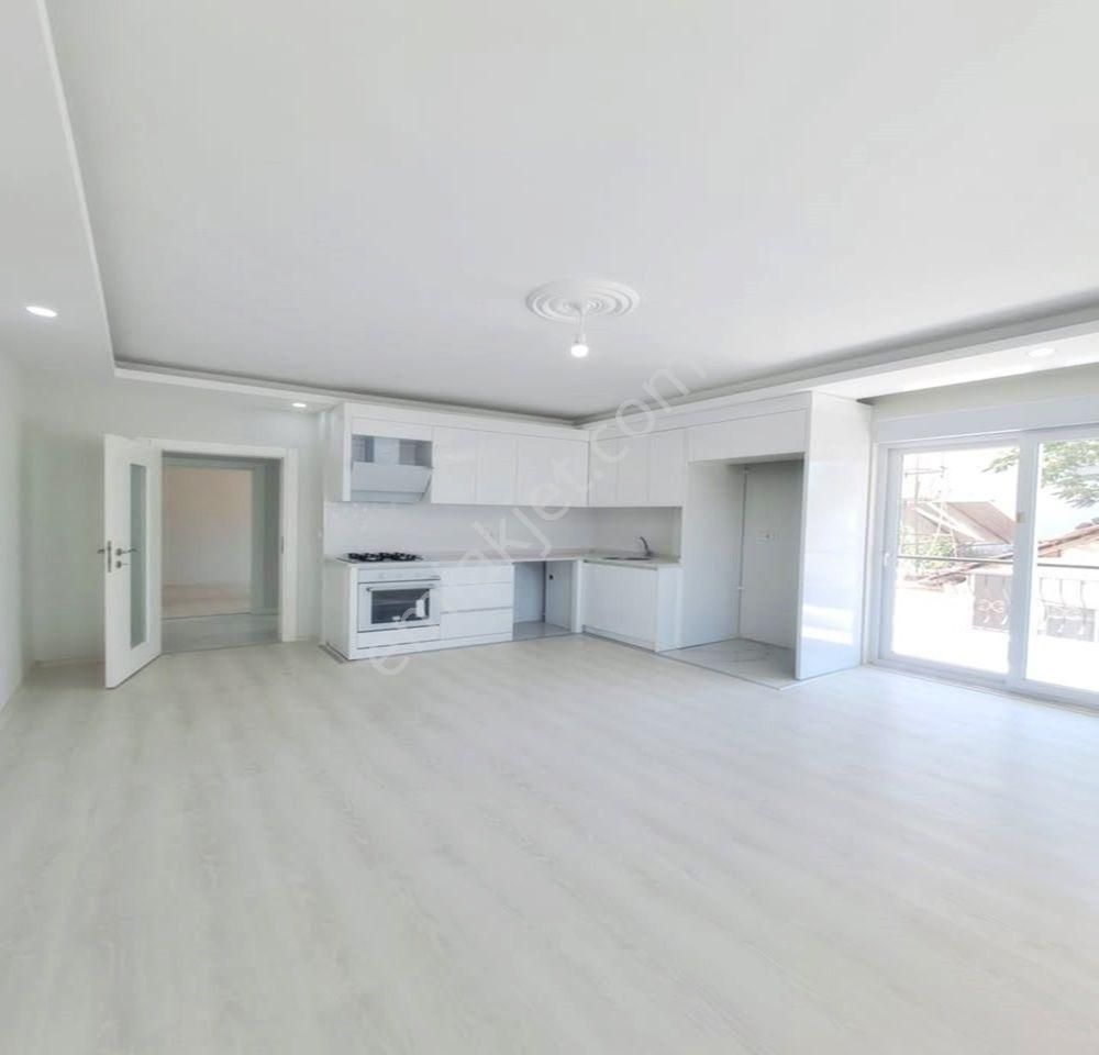 Beylikdüzü 5m Migros Arkası Mh. Satılık Yatırımlık 1+1 Lüx Daire..