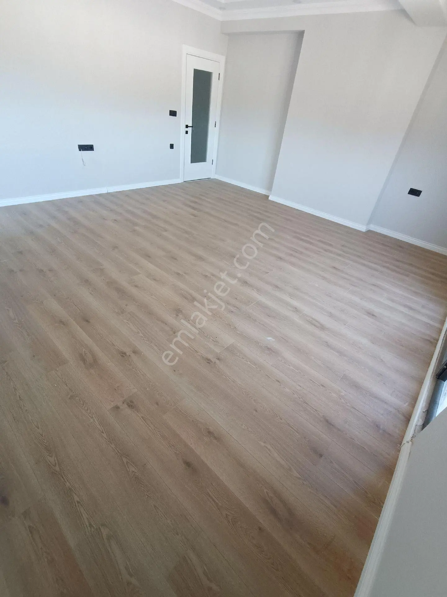 Mt Emlak'tan Tuzla İstasyon Mahallesi'nde Kiralık 3+1 Daire - Görsel 4