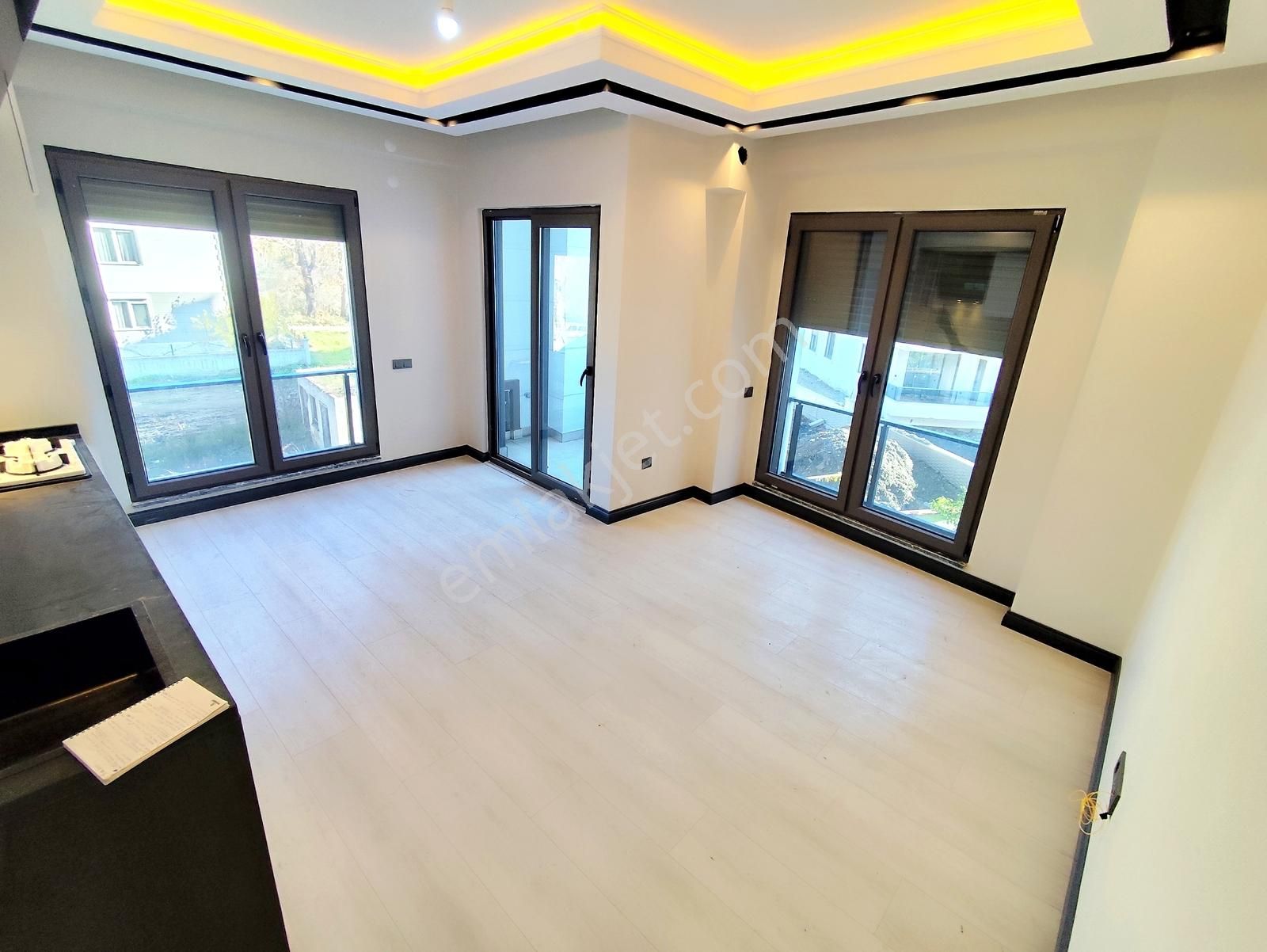 Akçay İkizçayın En Ferah Bölgesinde Sıfır Lüks Tasarım 1+1 Daire - Görsel 11