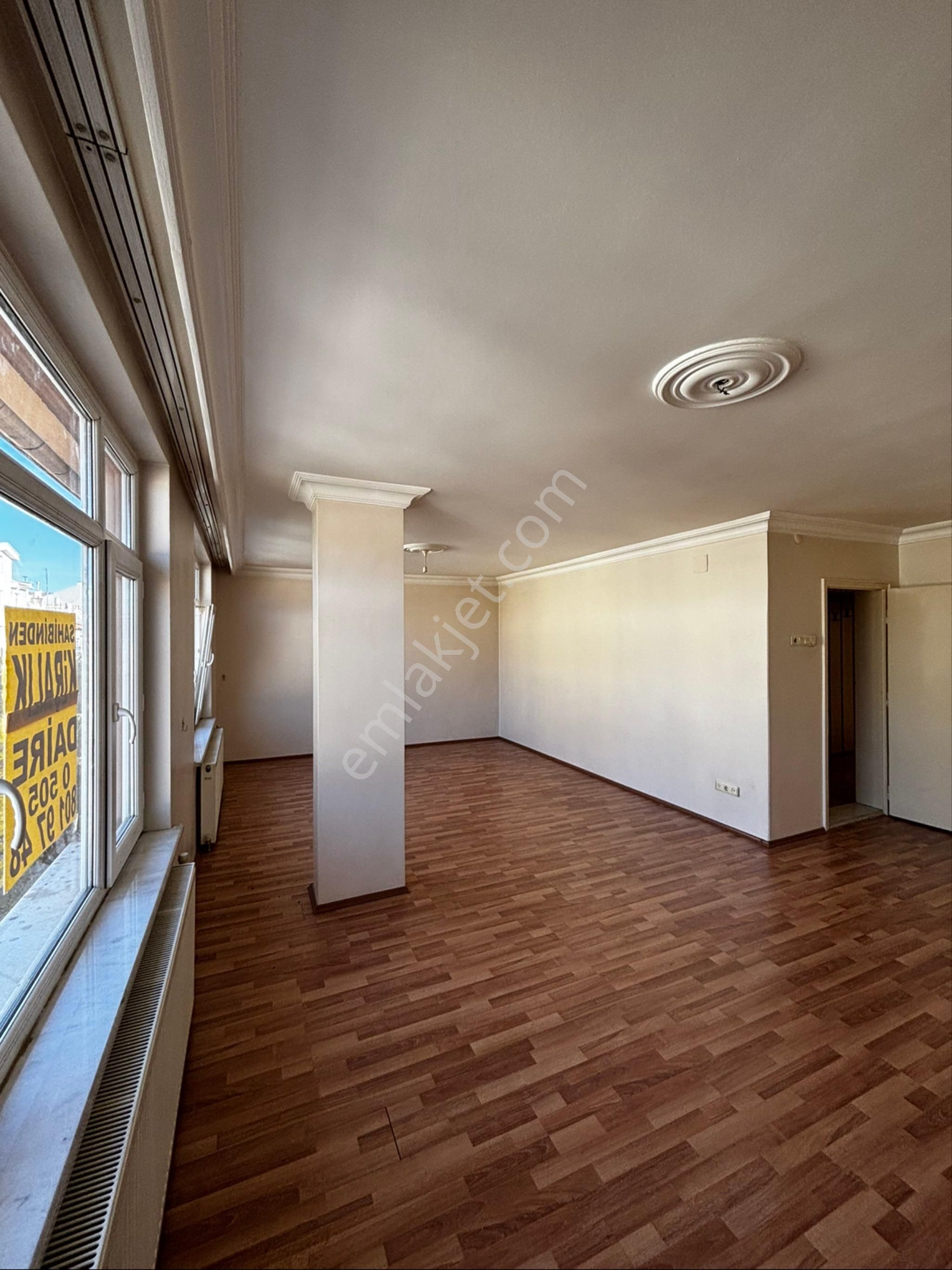 Kurtuluş İnşaat’tan İhsaniye’de Bakımlı Geniş Satılık Daire - Görsel 11