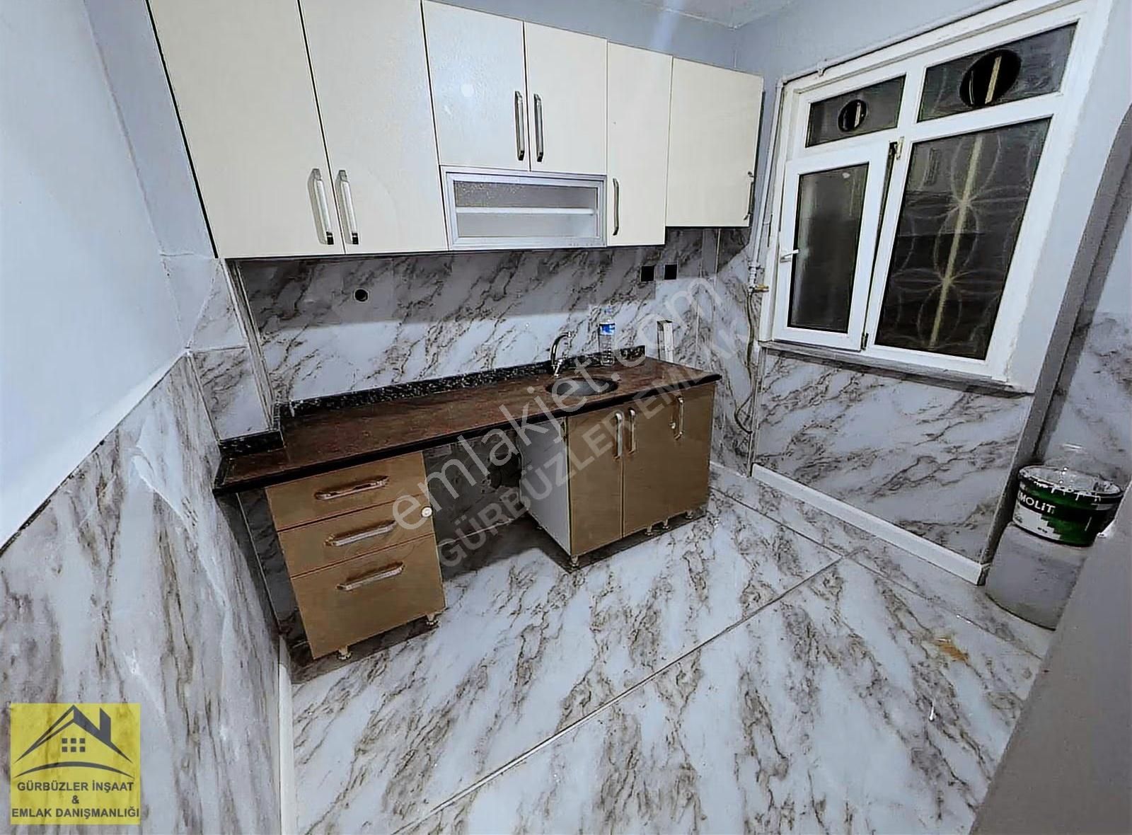 M.akif'de Cuma Pazarı Mevkii 1.kat Tadilatlı 2+1 90m² Daire - Görsel 5
