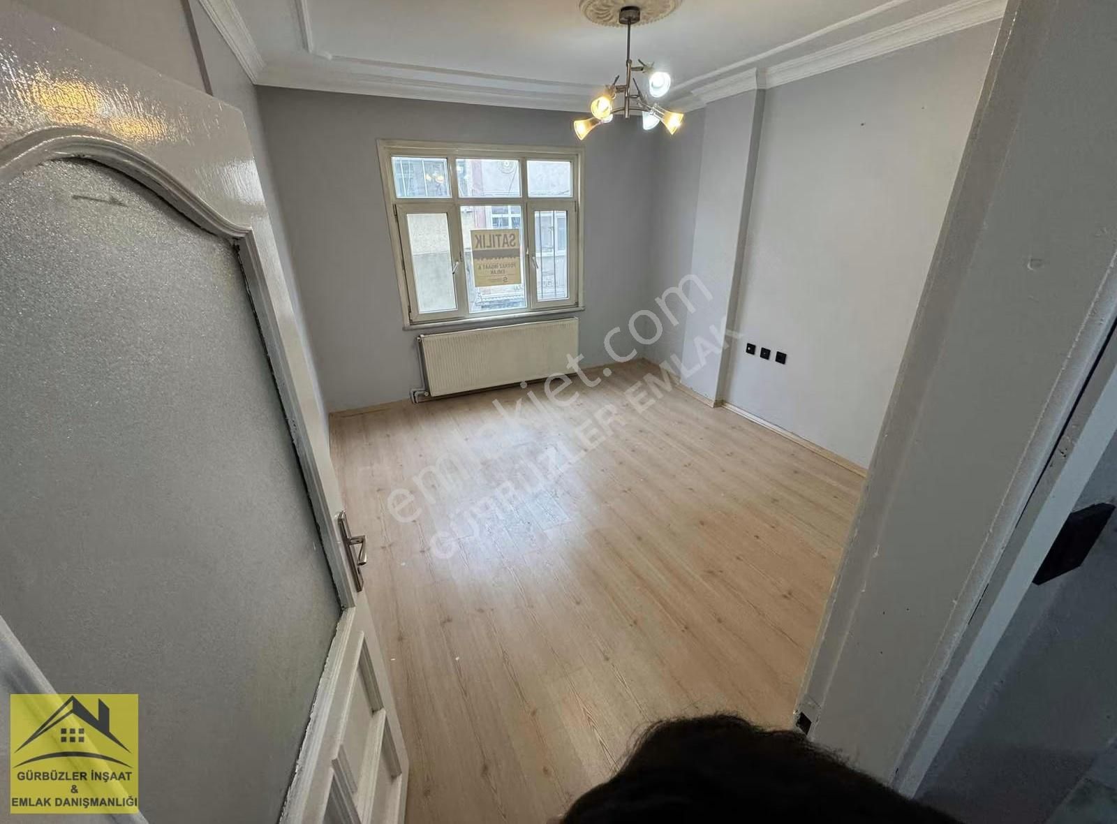 M.akif'de Cuma Pazarı Mevkii 1.kat Tadilatlı 2+1 90m² Daire - Görsel 29