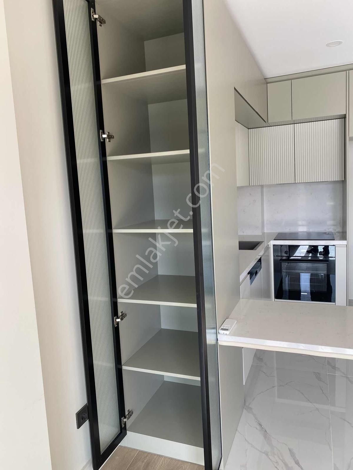 Royal Rezidans'ta Kiralık 2+1 - Görsel 9