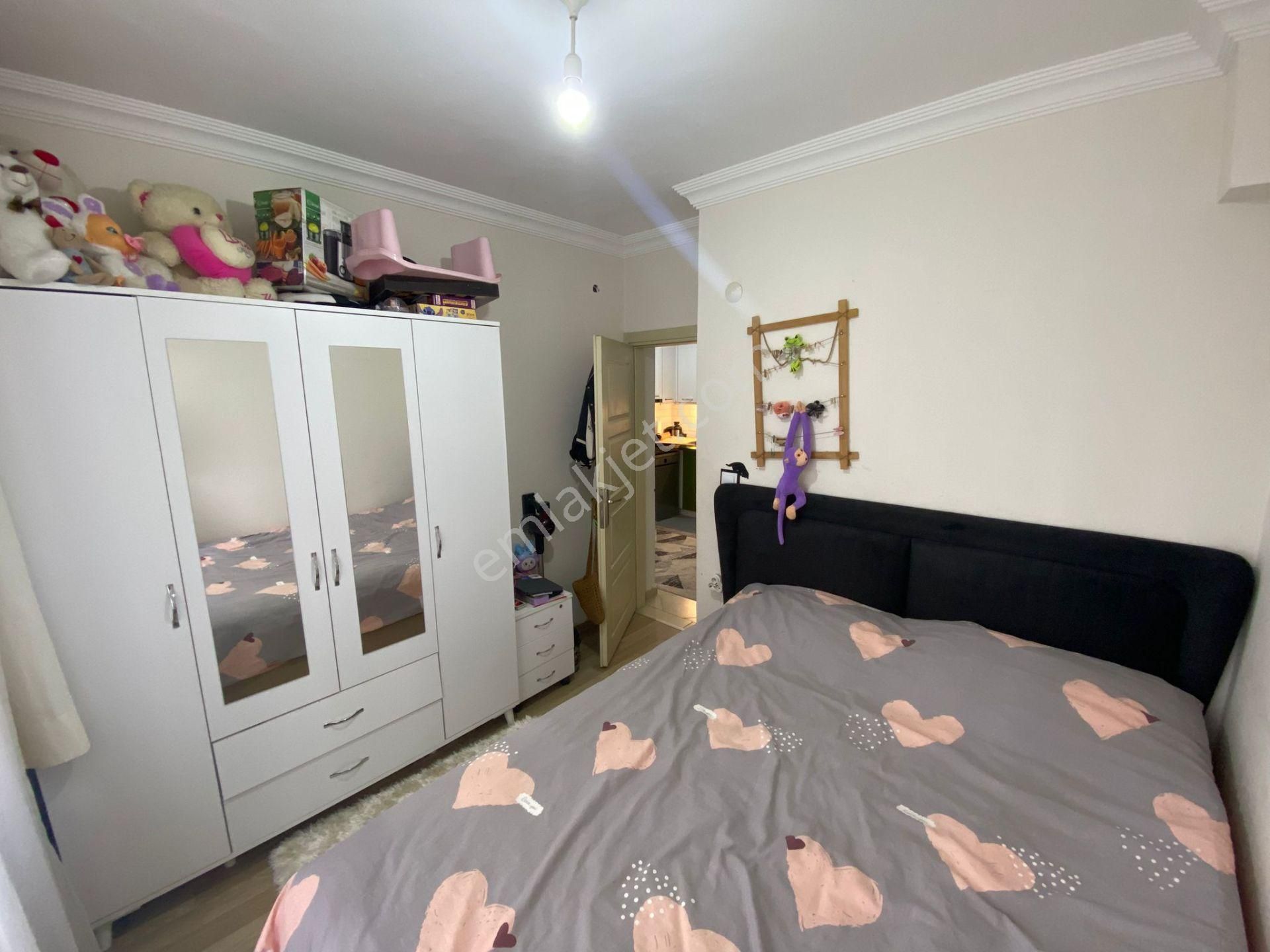 Karasuda Havuzlu Site İçinde M.ayrı Kombi+petekli Ara Kat 2+1 - Görsel 17