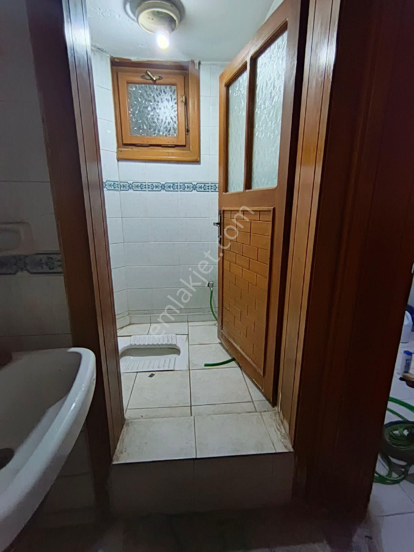 Ulaş Mahallesinde 3 Katli Satılık Müstakil Ev - Görsel 11