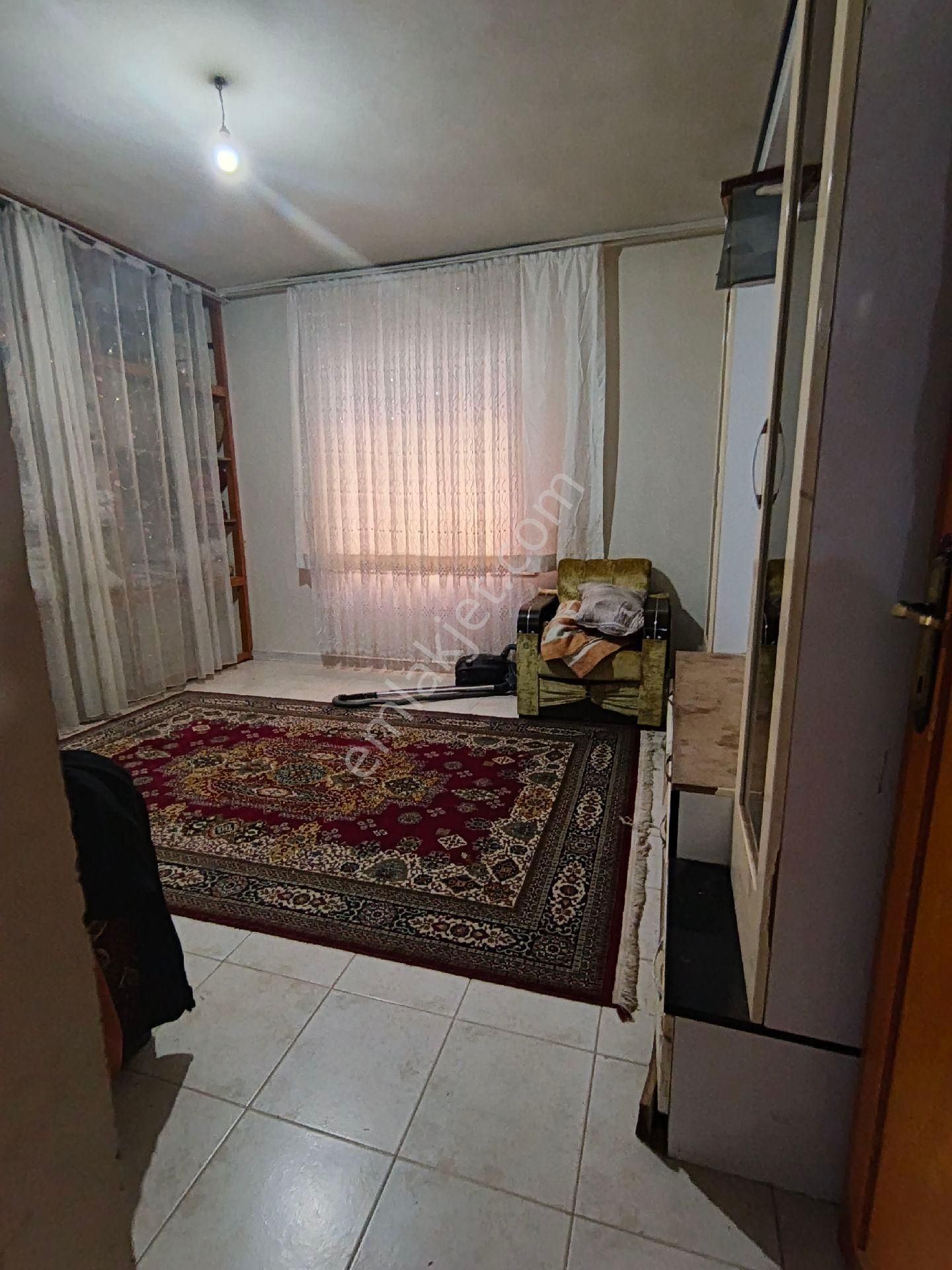 Ulaş Mahallesinde 3 Katli Satılık Müstakil Ev - Görsel 6