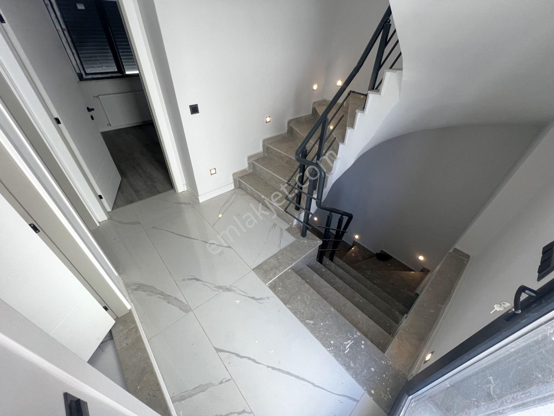 ▃jet Emlak'tan Zeytinli'de İçinizi Aydınlatacak Modern 3+1 Villa - Görsel 13