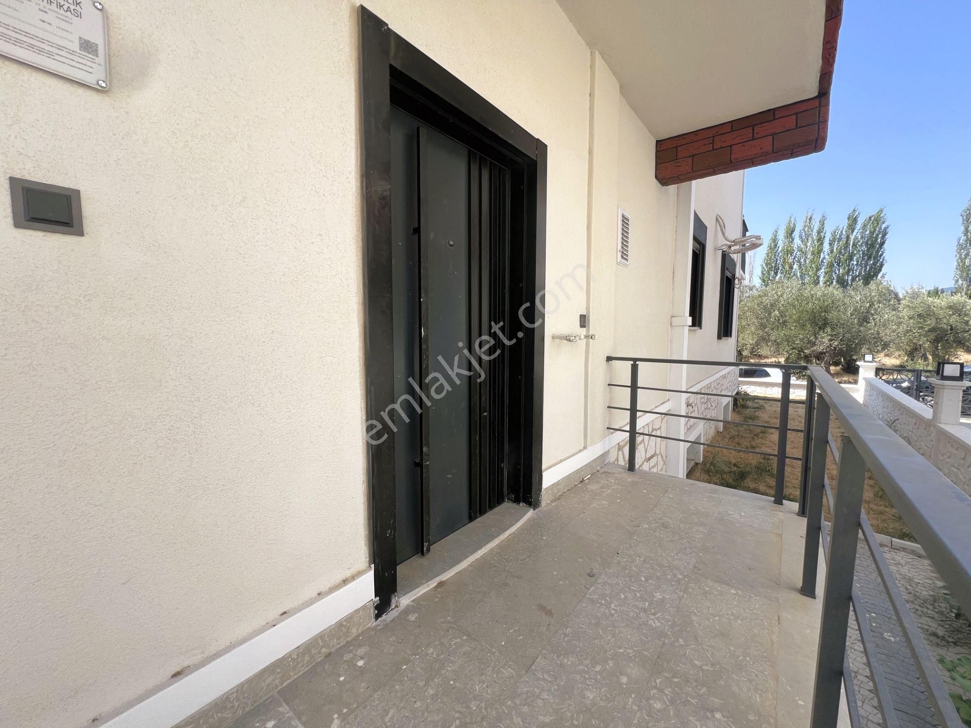 ▃jet Emlak'tan Zeytinli'de İçinizi Aydınlatacak Modern 3+1 Villa - Görsel 34