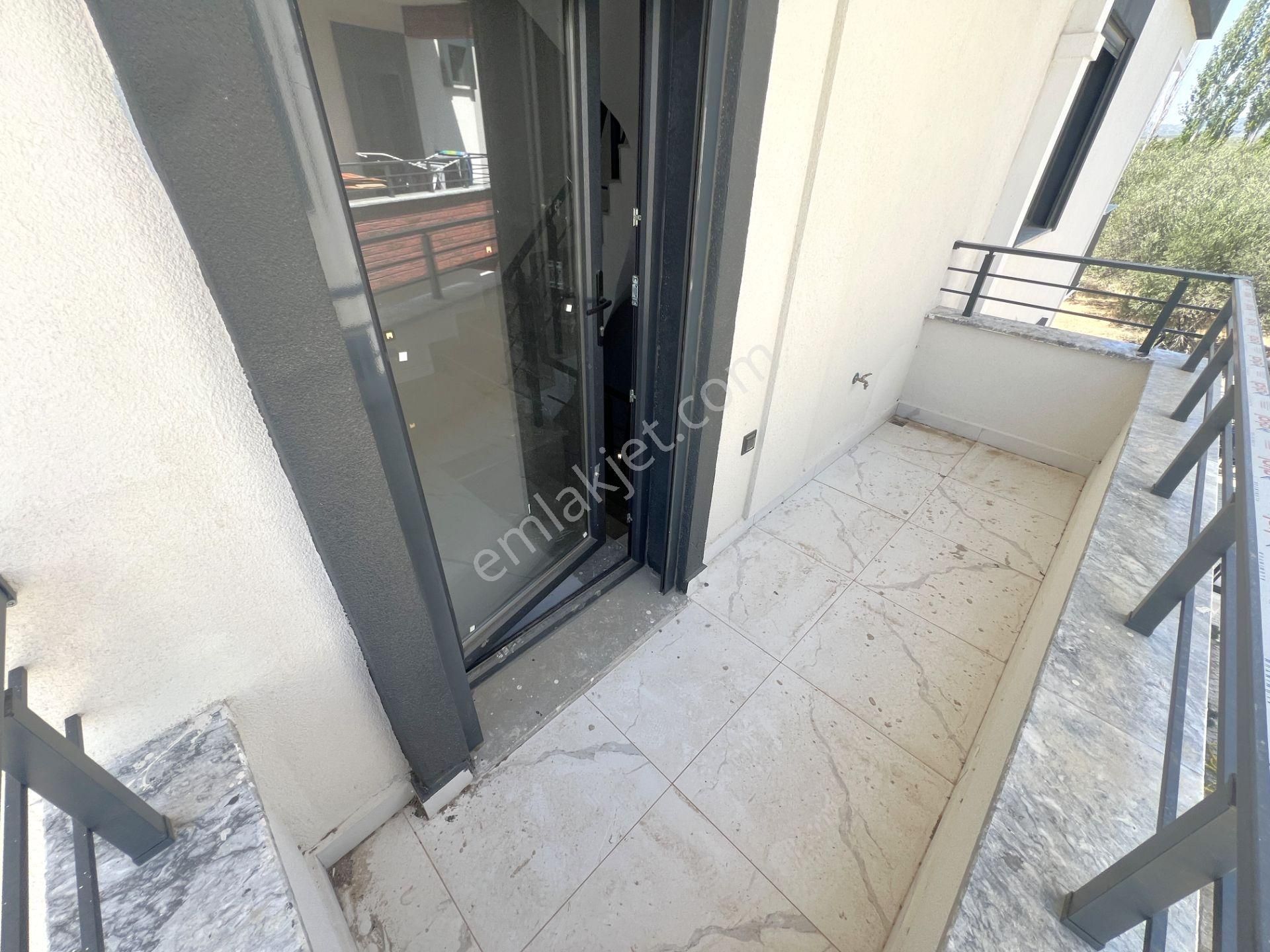 ▃jet Emlak'tan Zeytinli'de İçinizi Aydınlatacak Modern 3+1 Villa - Görsel 31