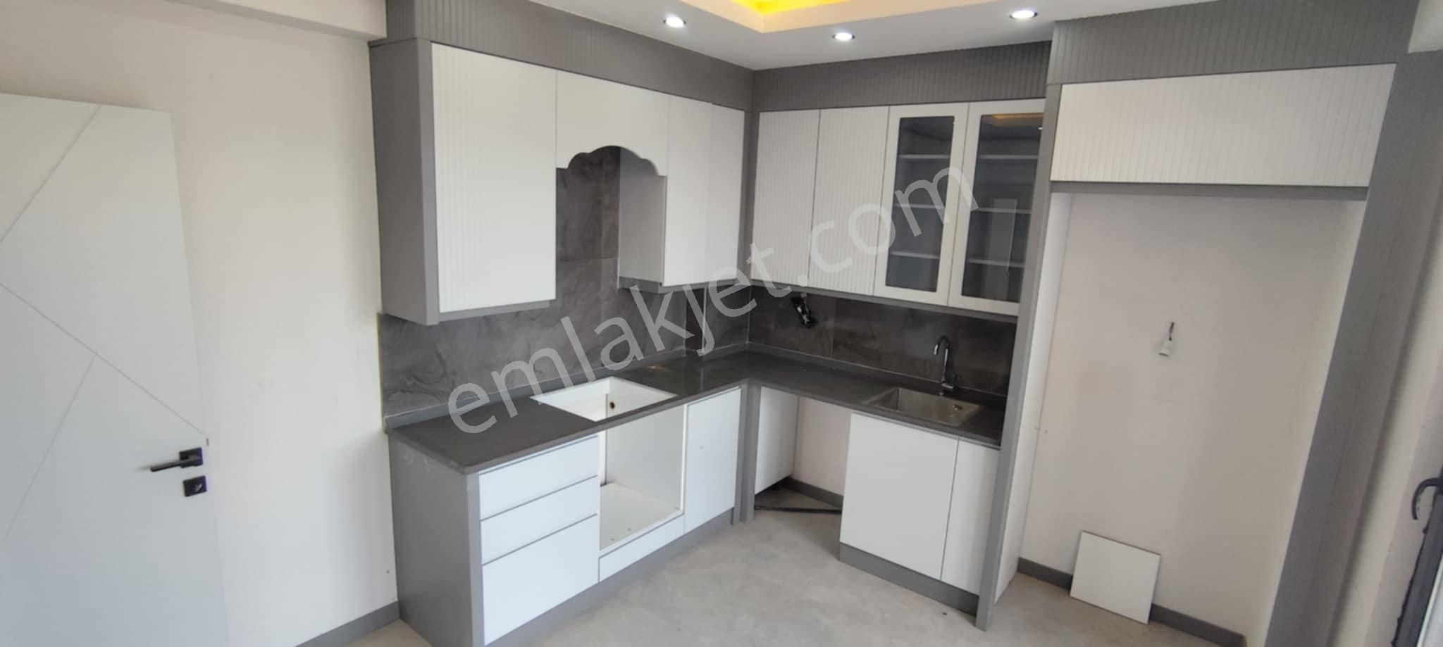 Çakmak'ta Cadde Üstü Ön Cephe 2+1/95 Sıfır Daire 4.700.000 Tl !!! Mantıklı Araç Ve Apart Takına Açık - Görsel 6