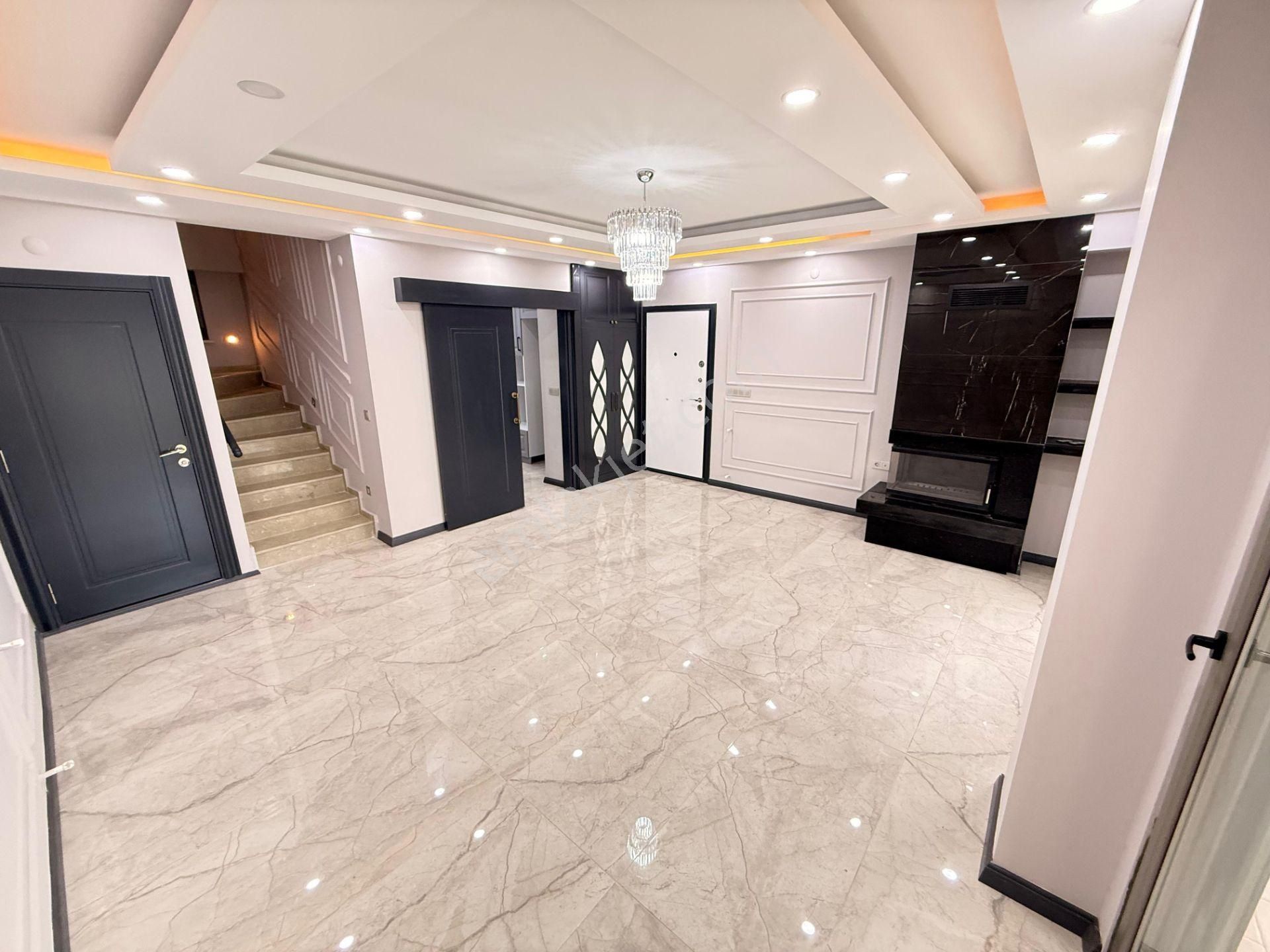 Sezgin Emlak'tan Güre'de Denize 200 Metre Lüks Tasarım 4+1 Villa - Görsel 4