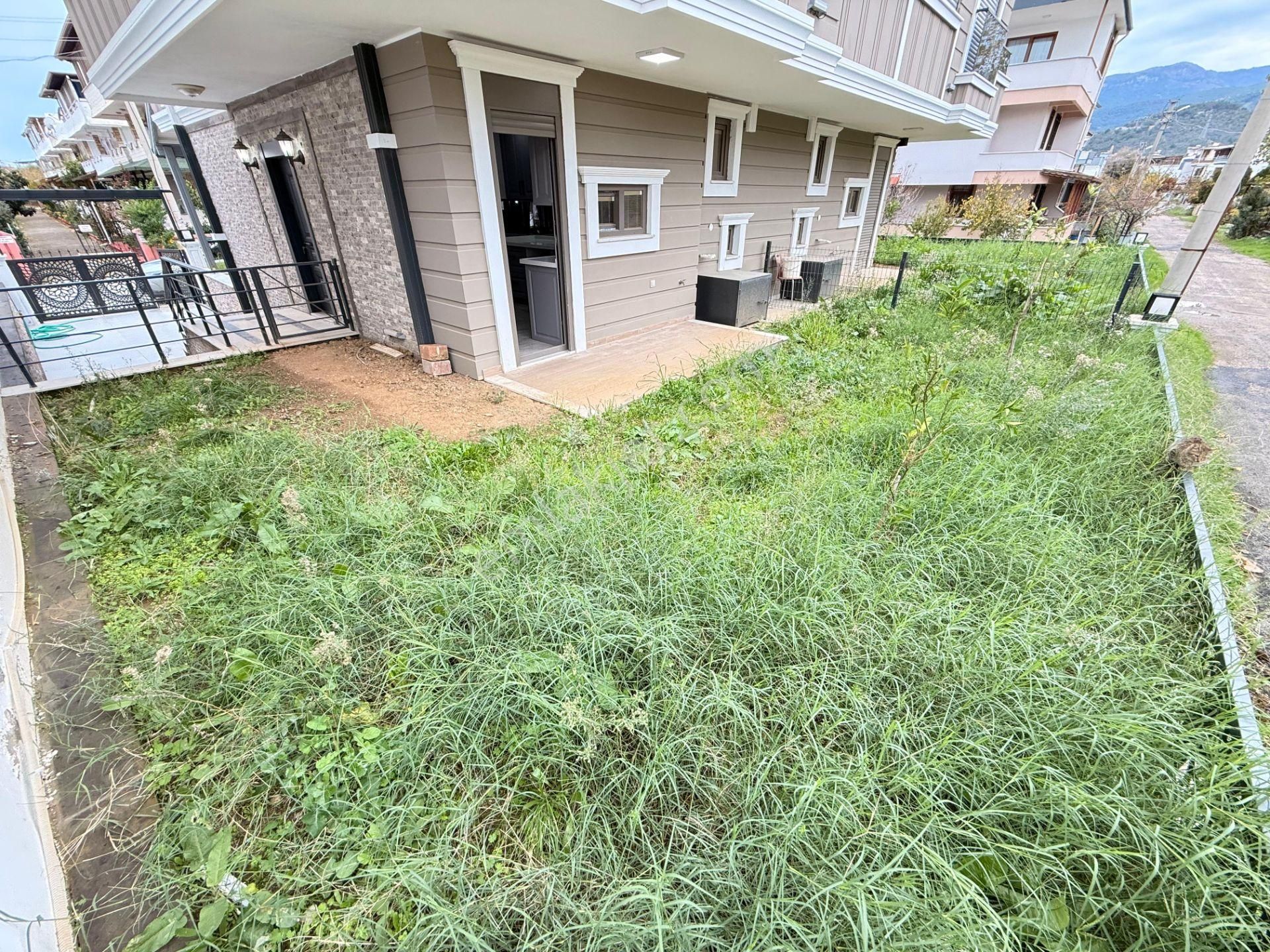 Sezgin Emlak'tan Güre'de Denize 200 Metre Lüks Tasarım 4+1 Villa - Görsel 10