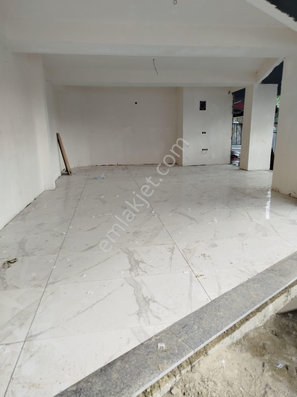 Gökçe Emlak'tan Sıfır Kiralık Dükkanlar - Görsel 7