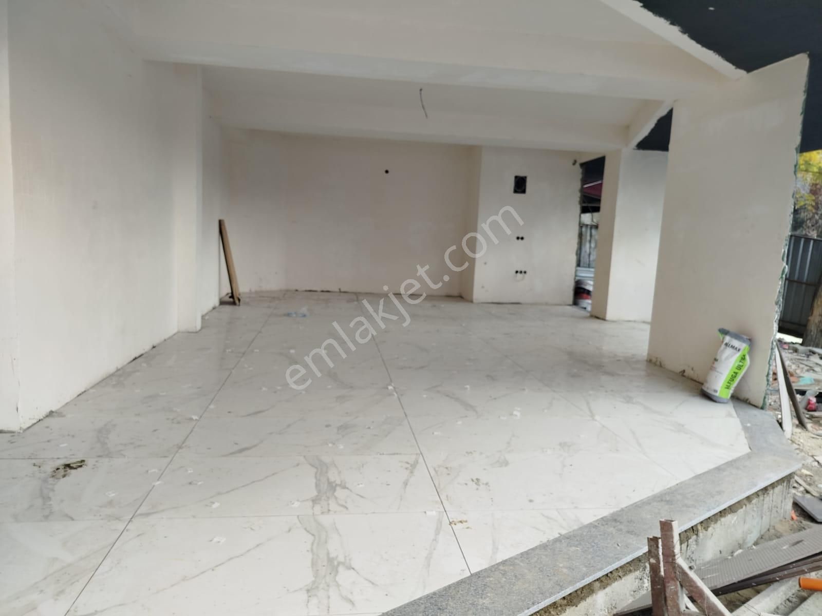 Gökçe Emlak'tan Sıfır Kiralık Dükkanlar - Görsel 8