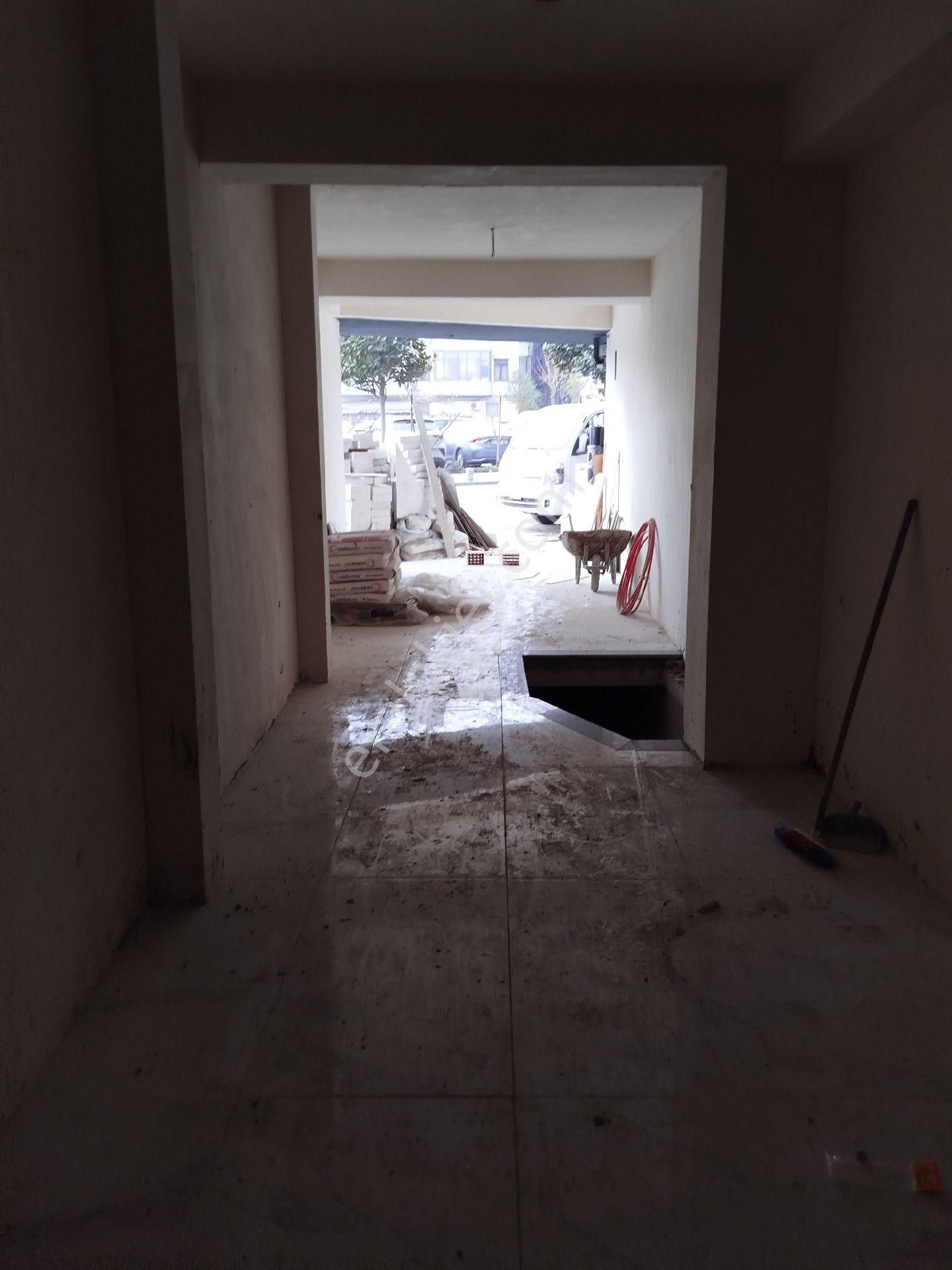 Gökçe Emlak'tan Sıfır Kiralık Dükkanlar - Görsel 17