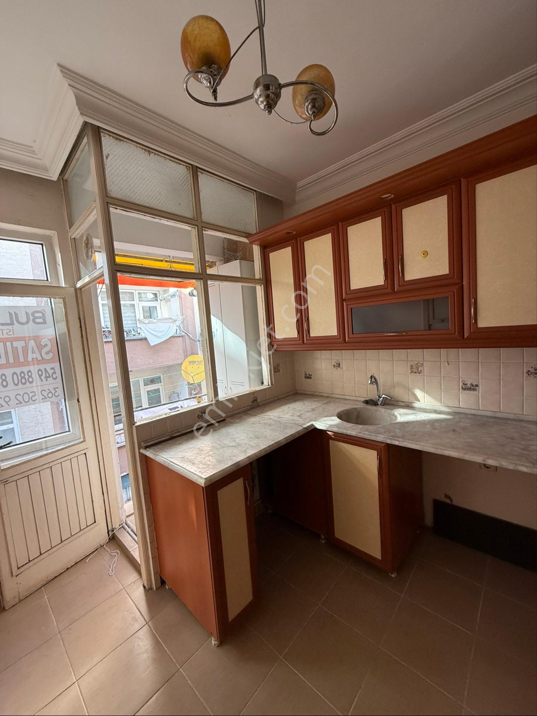 Gazi Caddesi Civarında İci Temiz Satılık Daire - Görsel 12