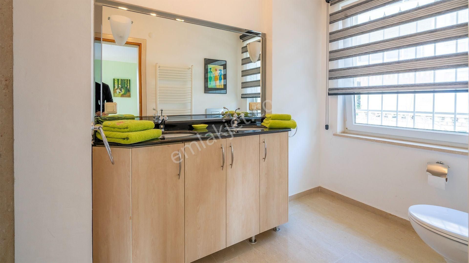 Bektaş’ta İkamete Uygun, Özel Havuzlu Lüks 5+1 Müstakil Villa - Görsel 23