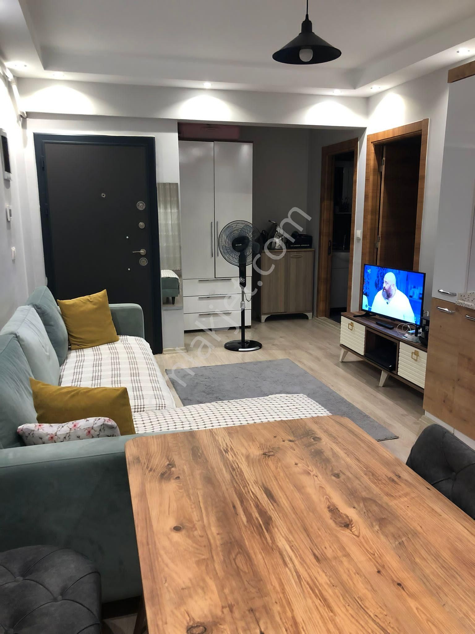 Buca Adatepe Mah. Yerden Isıtma Asansör Otopark Balkon Klimalı Full Eşyalı 1+1 - Görsel 5